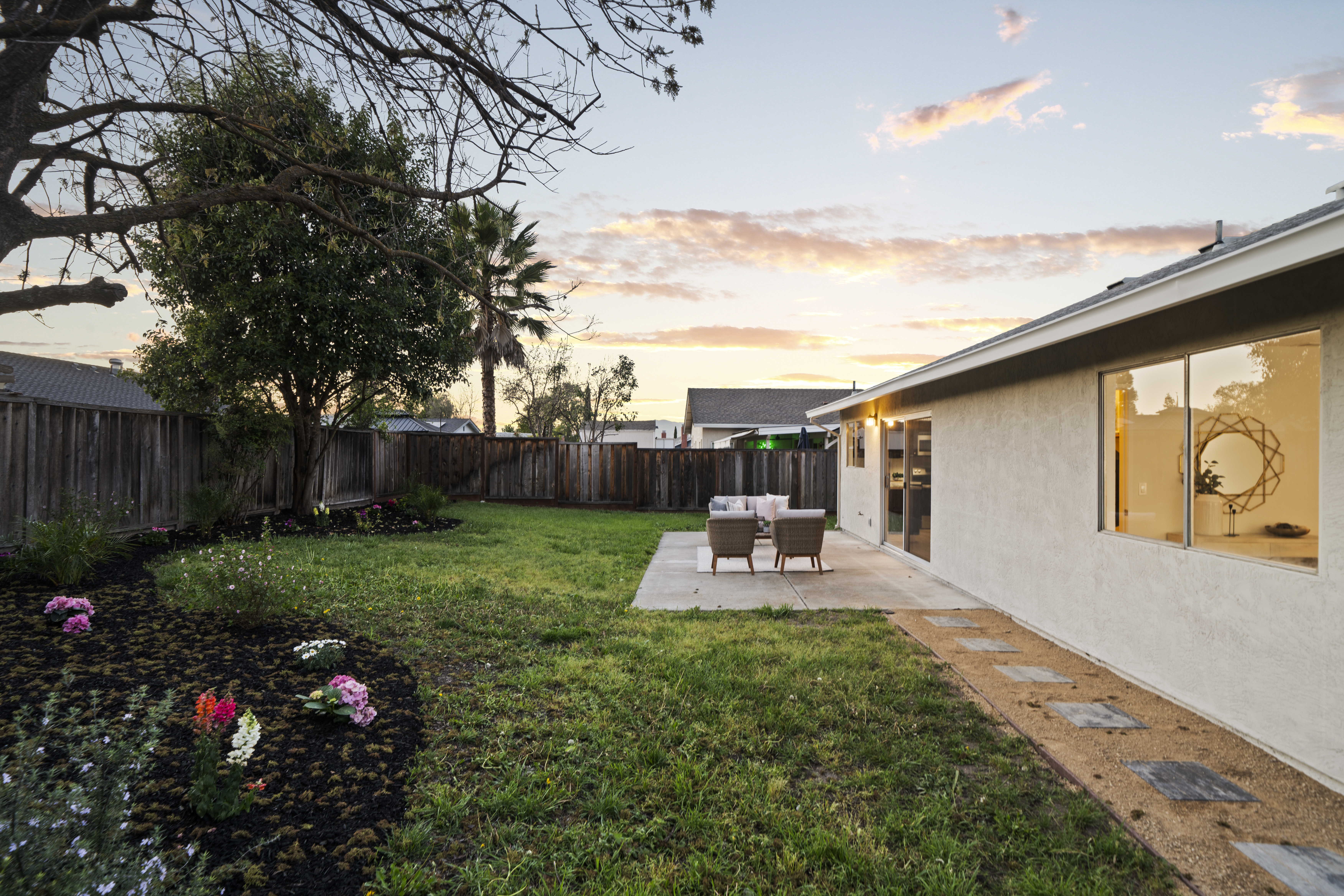 1686 Rhododendron Drive 