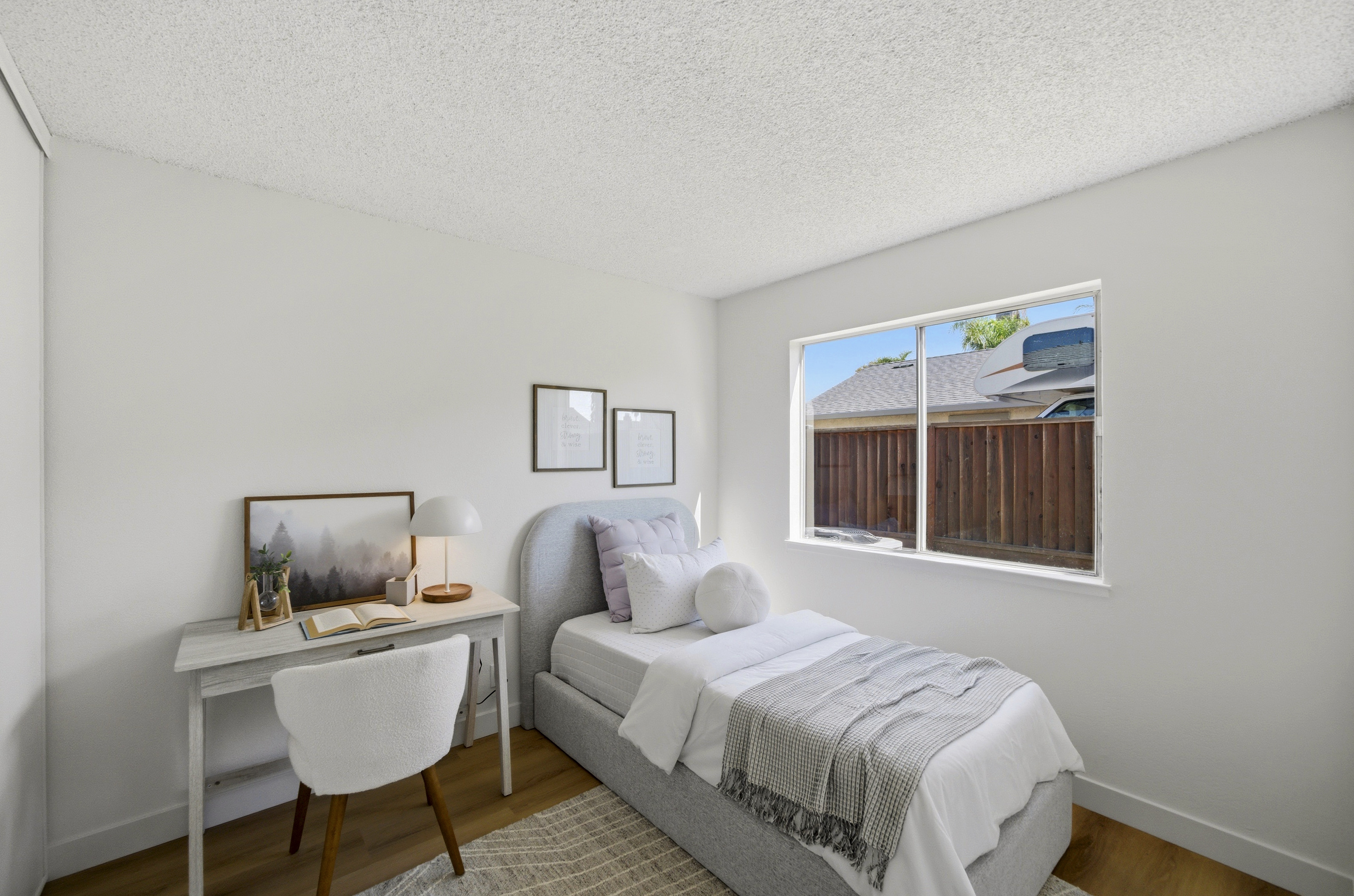 1686 Rhododendron Drive 