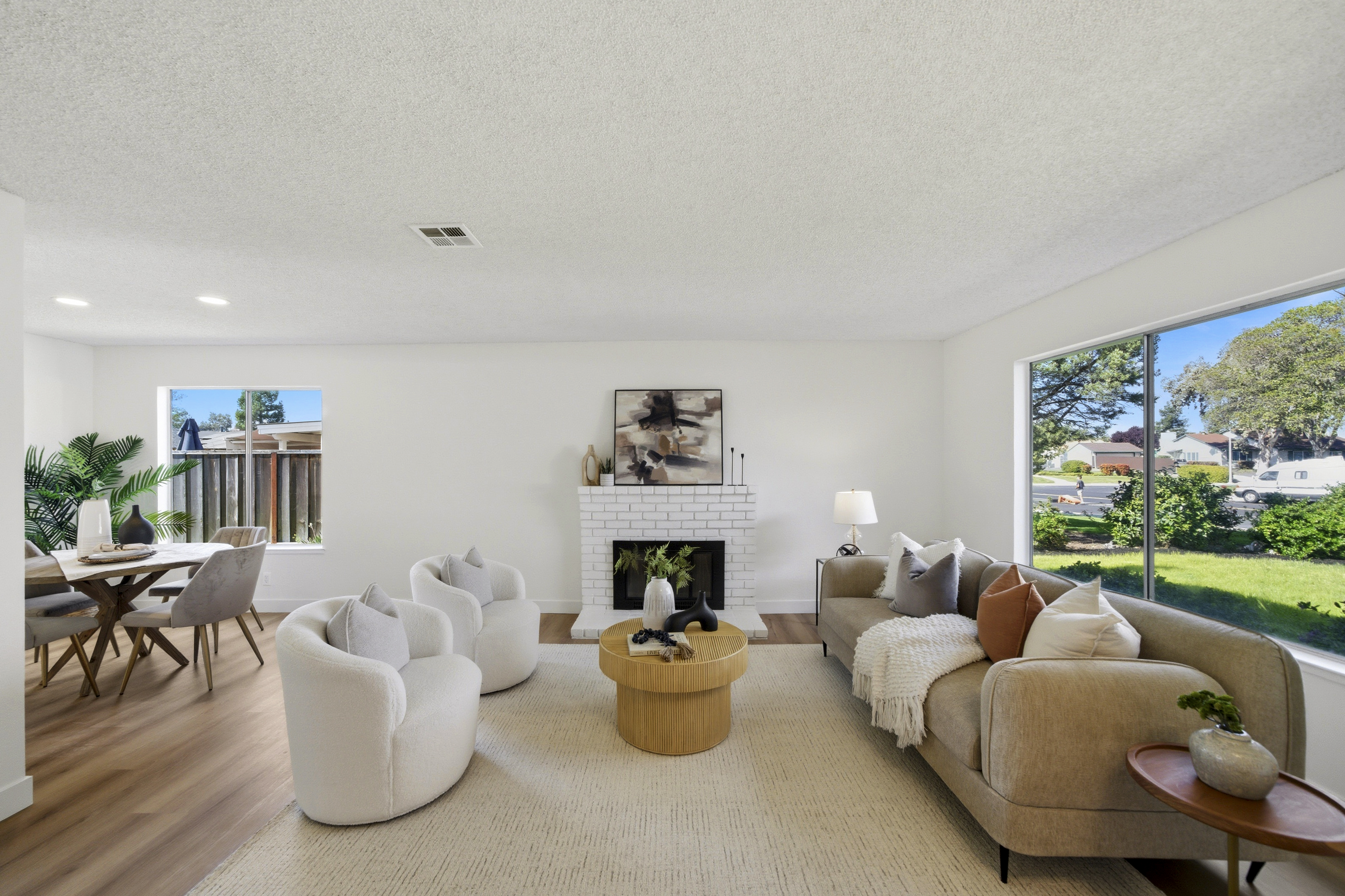 1686 Rhododendron Drive 