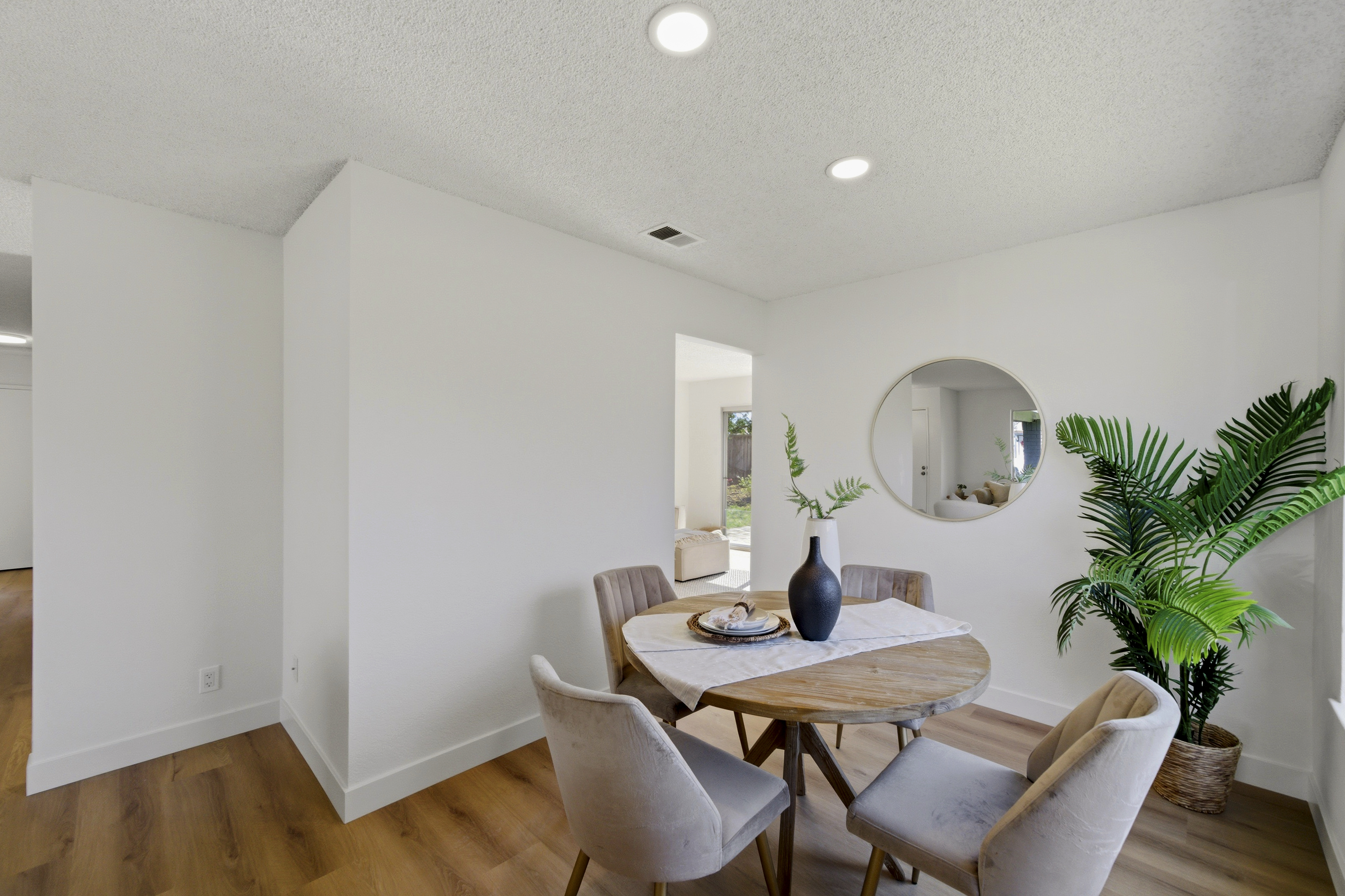 1686 Rhododendron Drive 