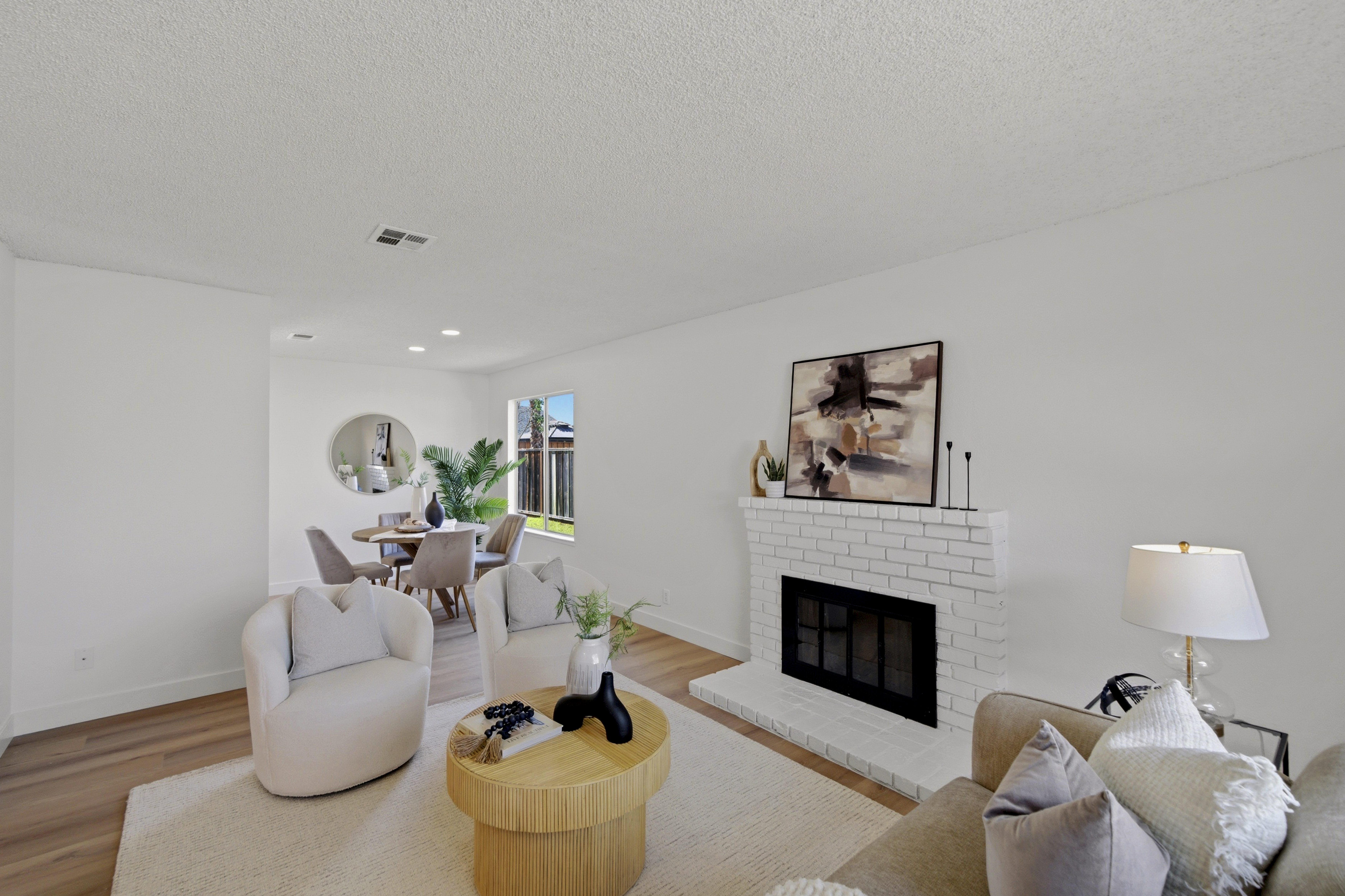1686 Rhododendron Drive 