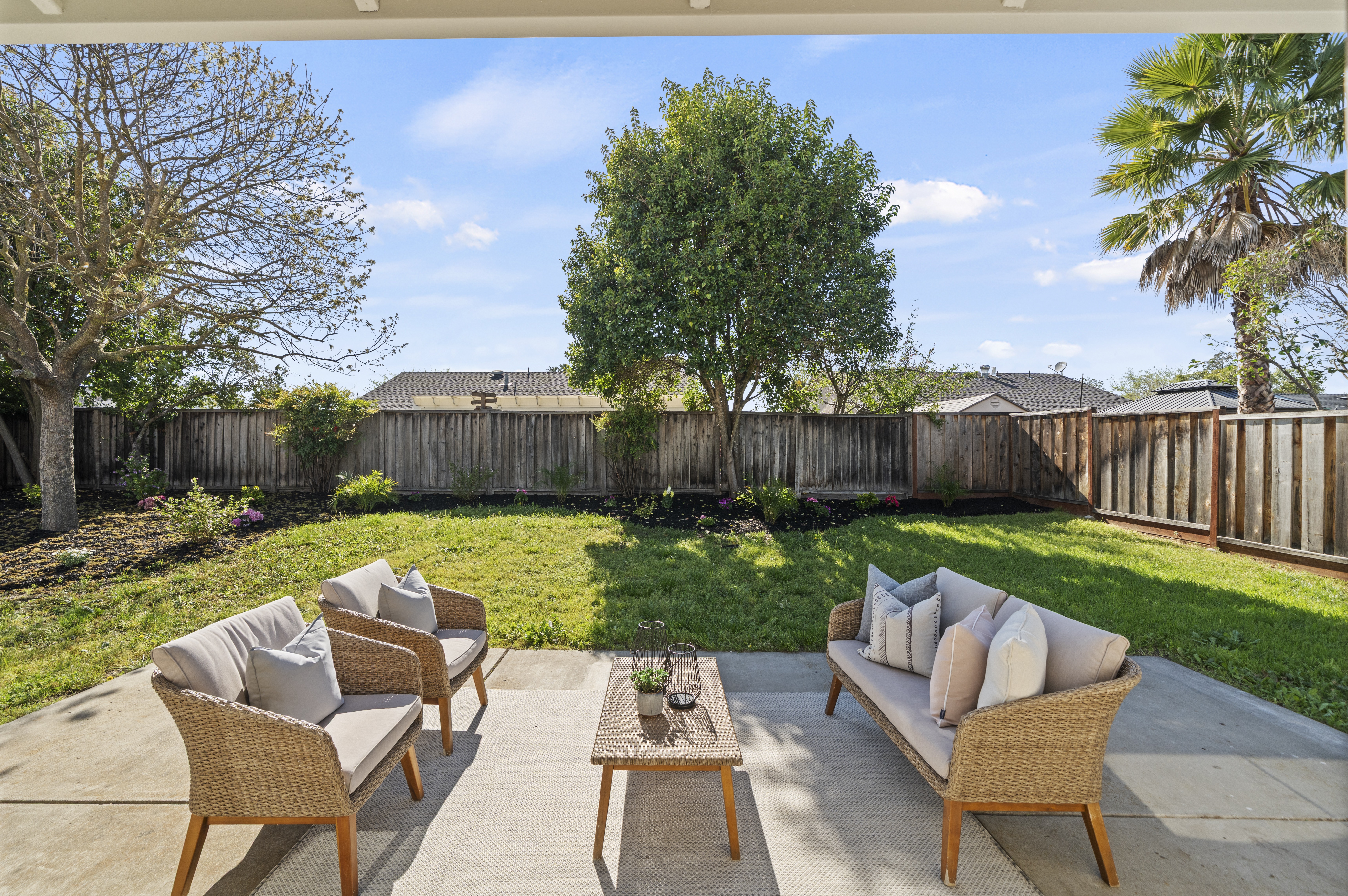1686 Rhododendron Drive 