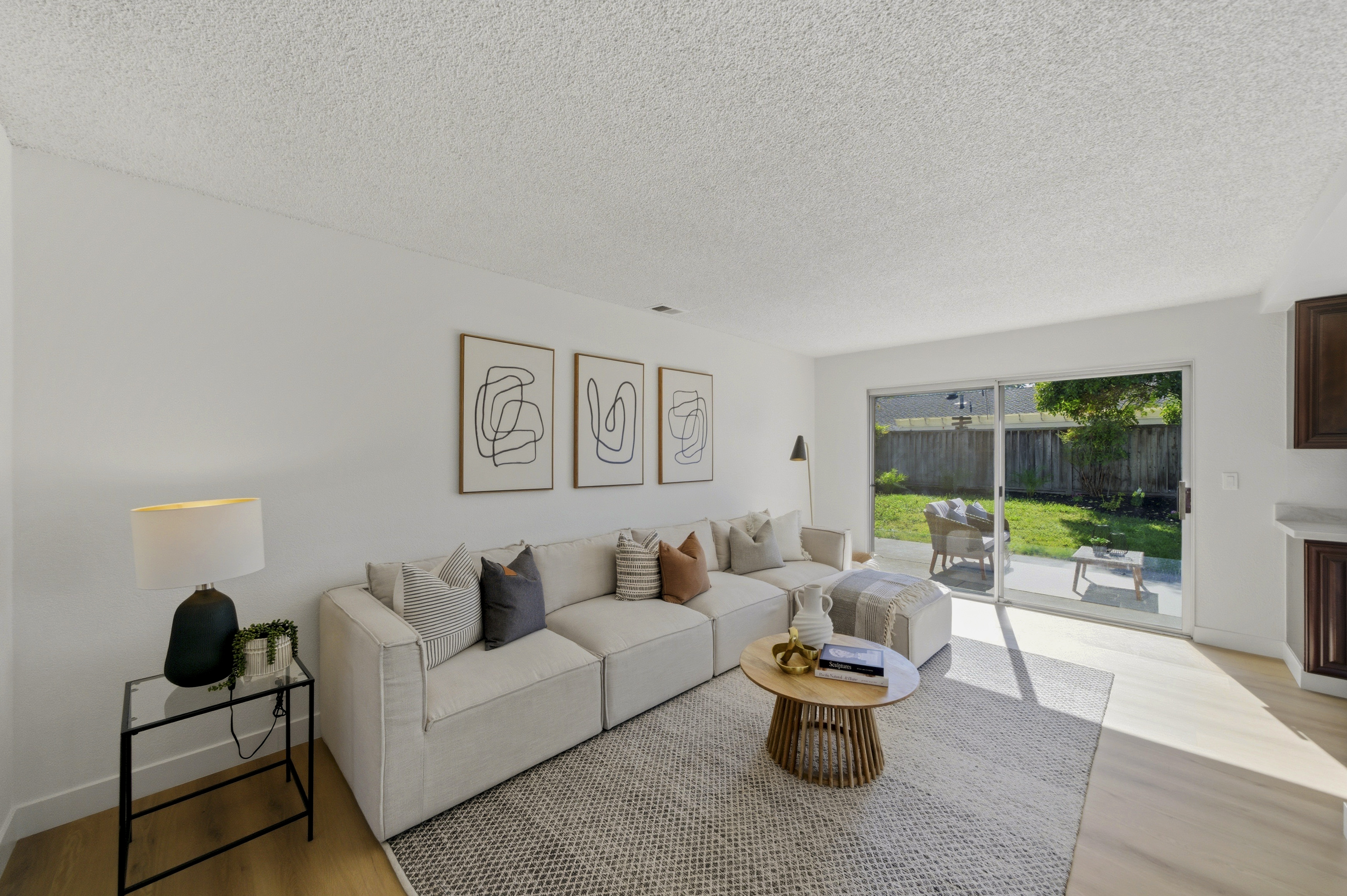 1686 Rhododendron Drive 
