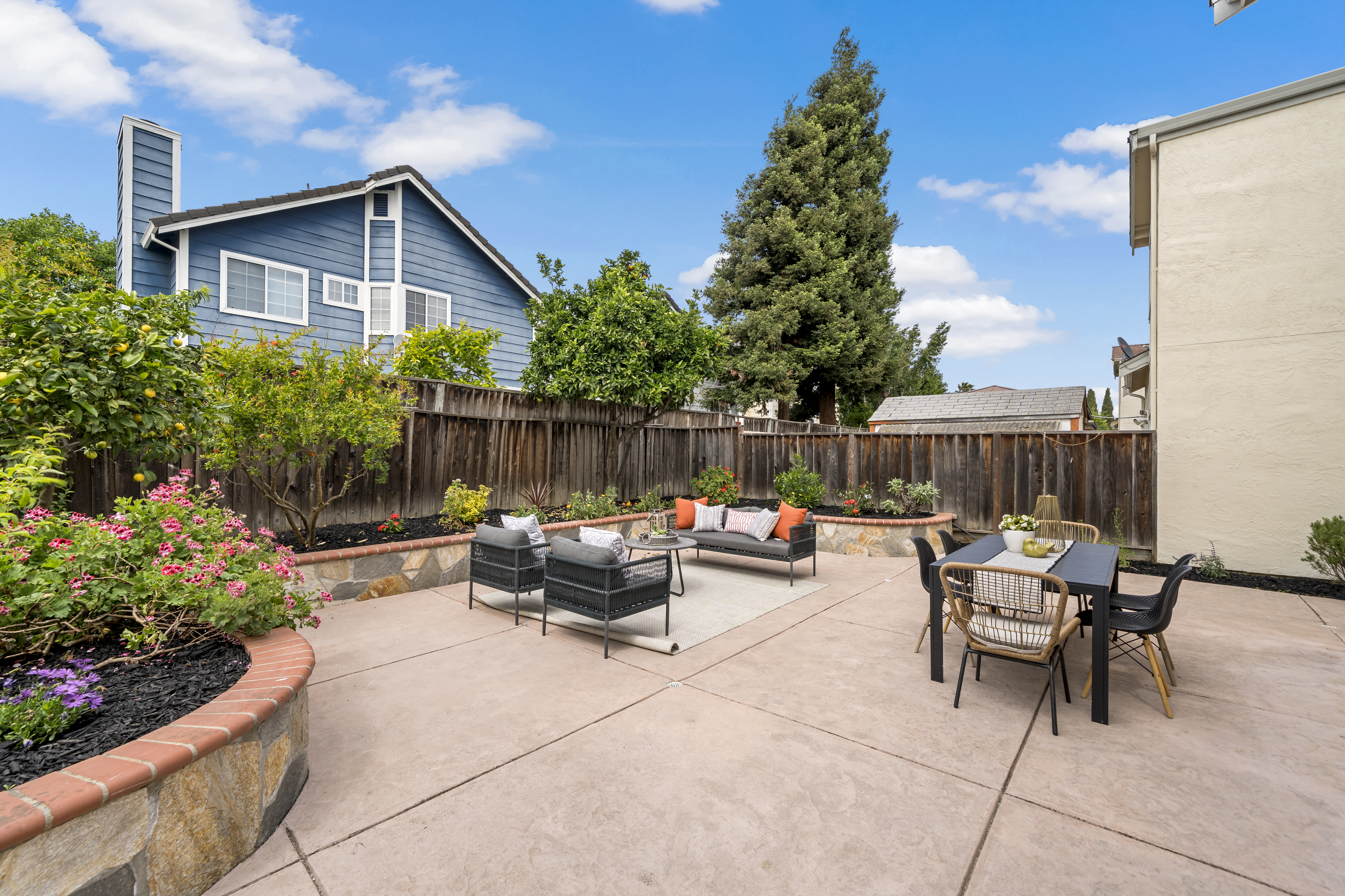 5405 Diana Common 