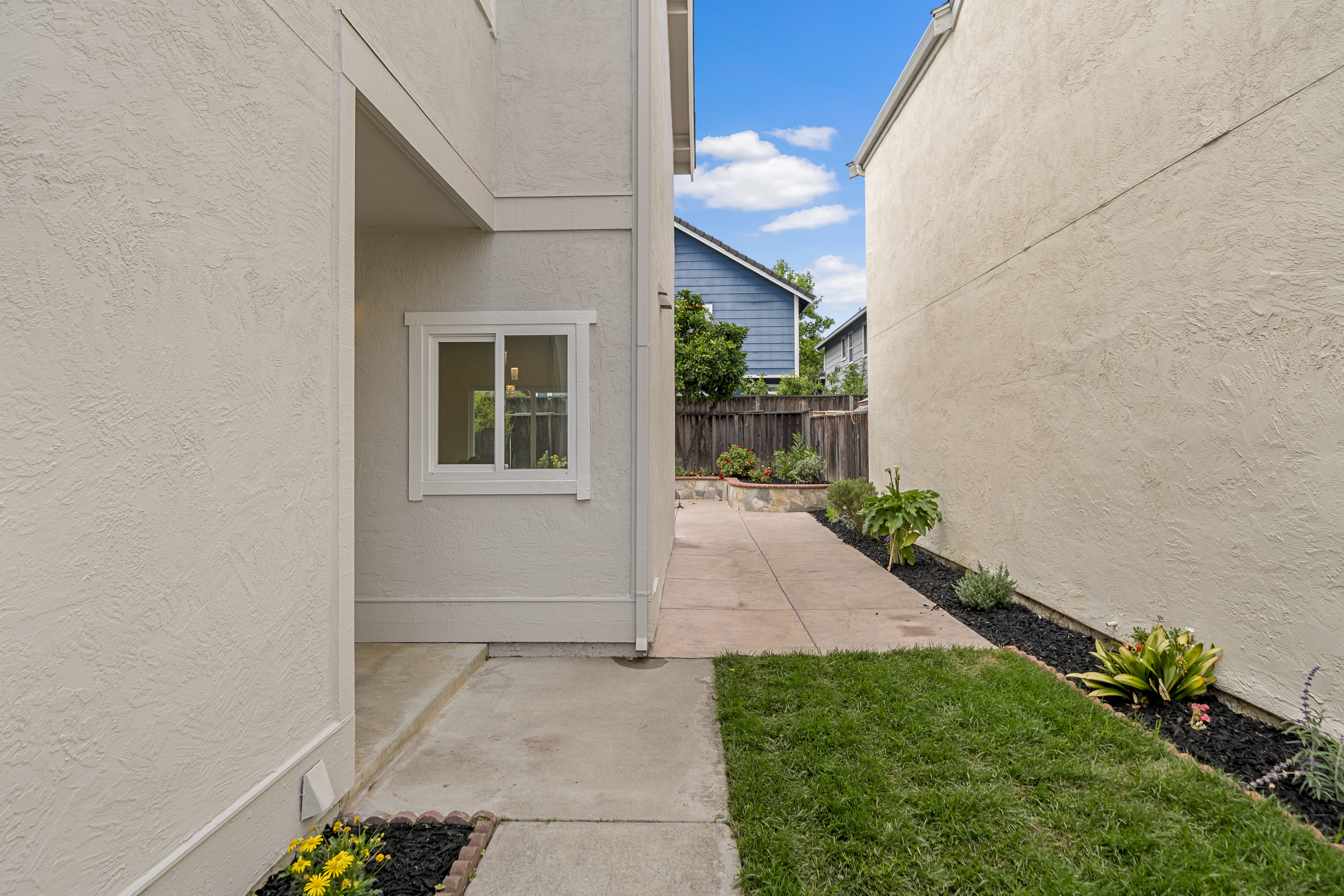5405 Diana Common 