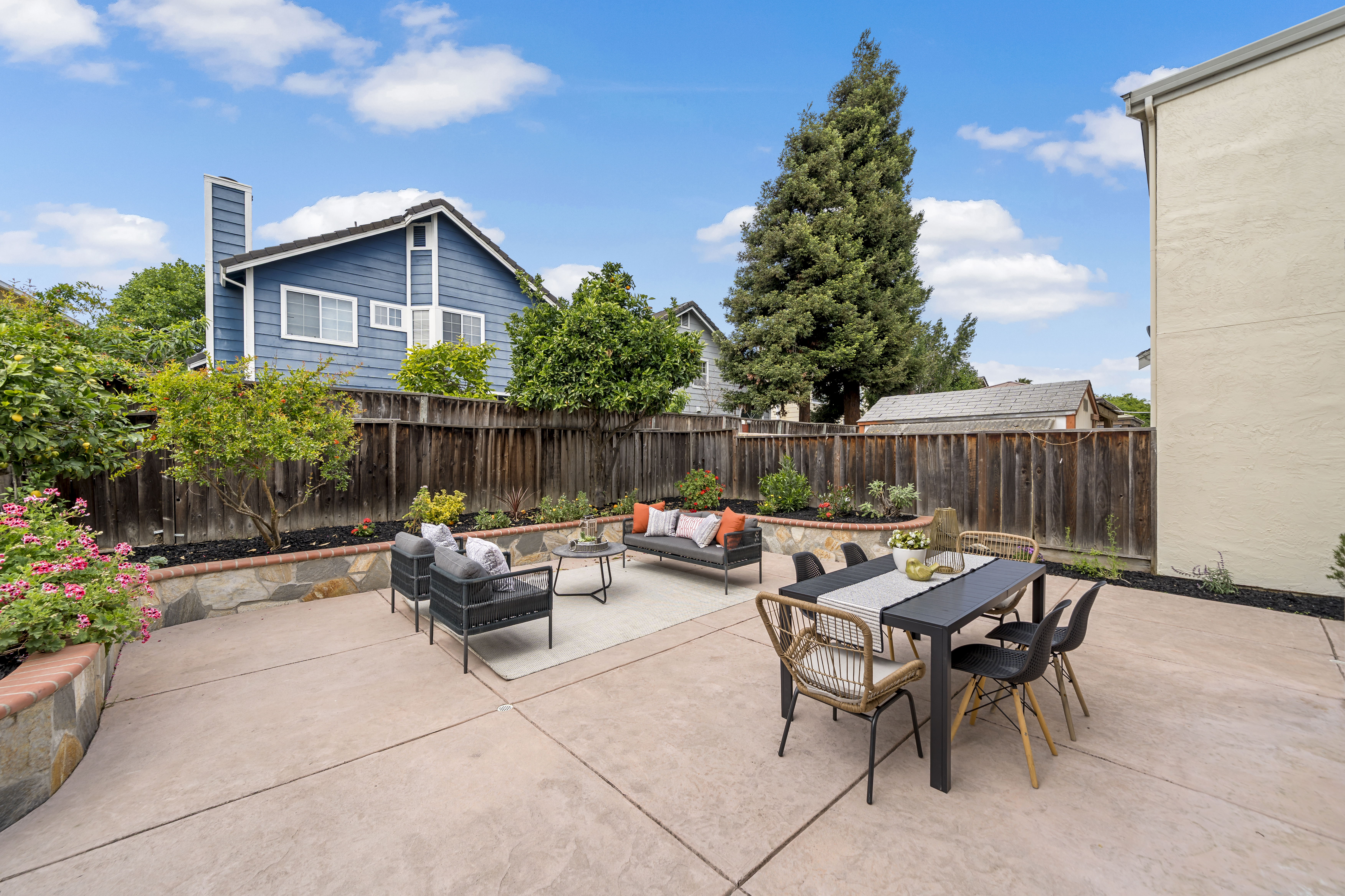 5405 Diana Common 