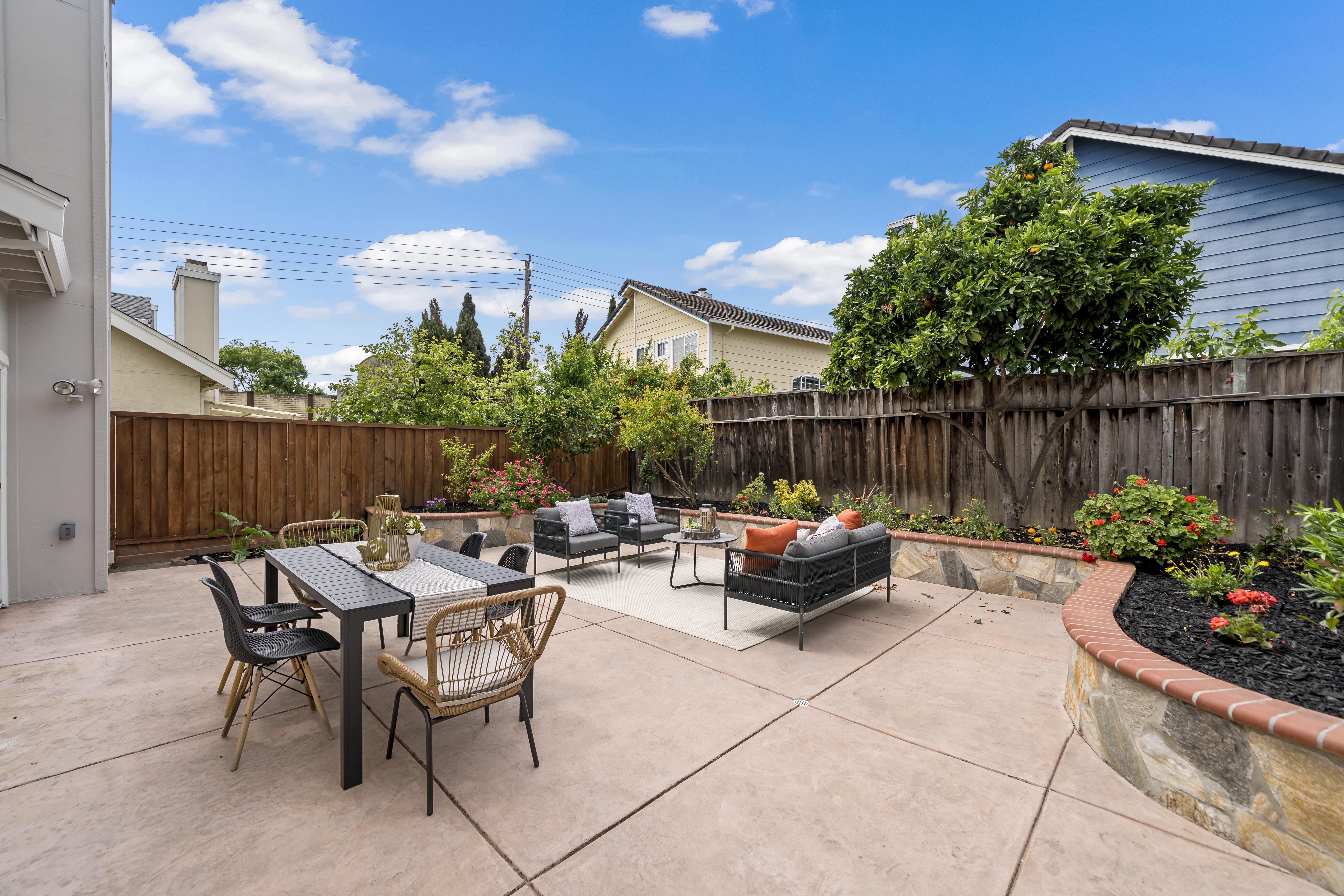 5405 Diana Common 