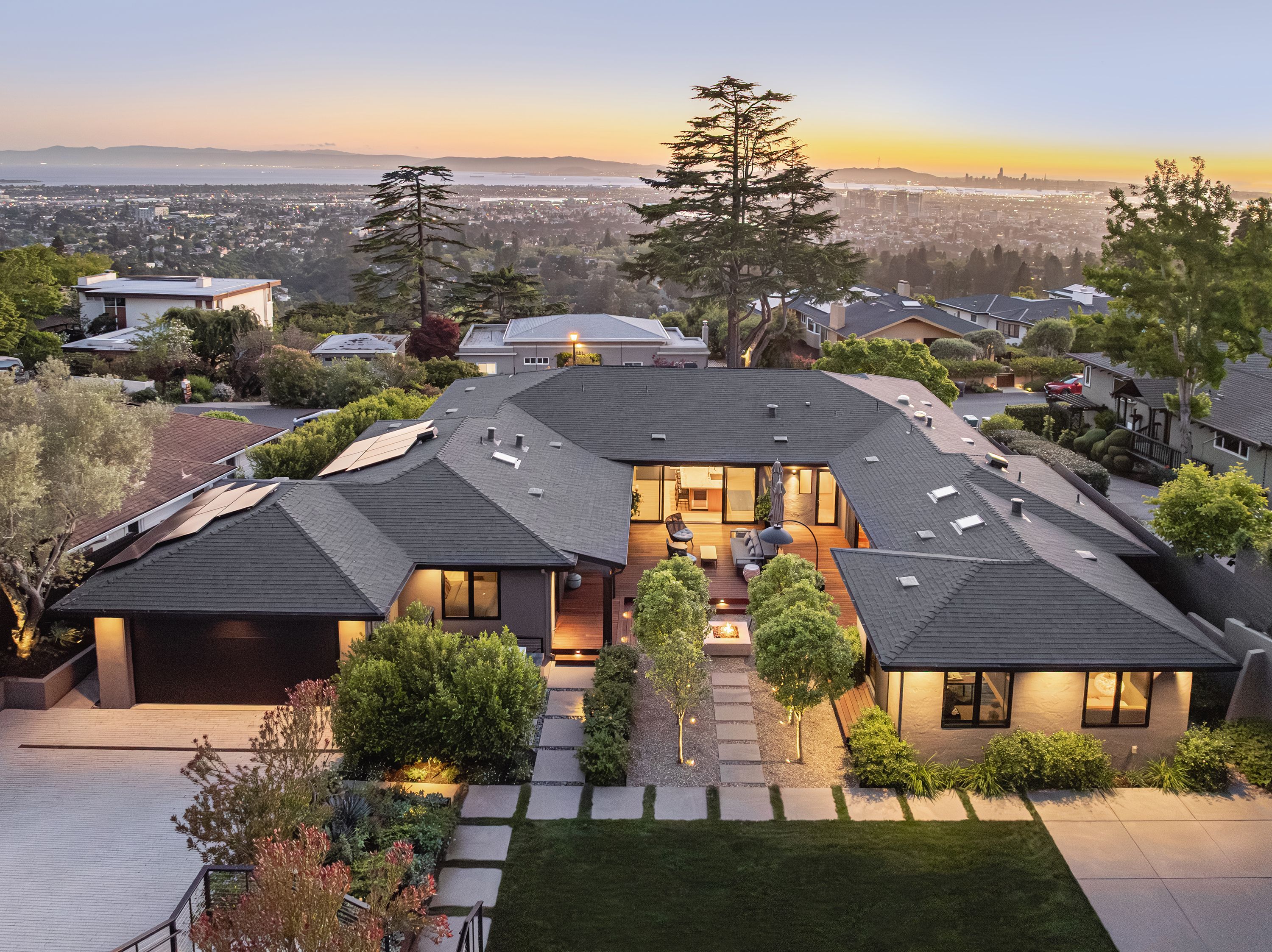 260 Pershing Drive 