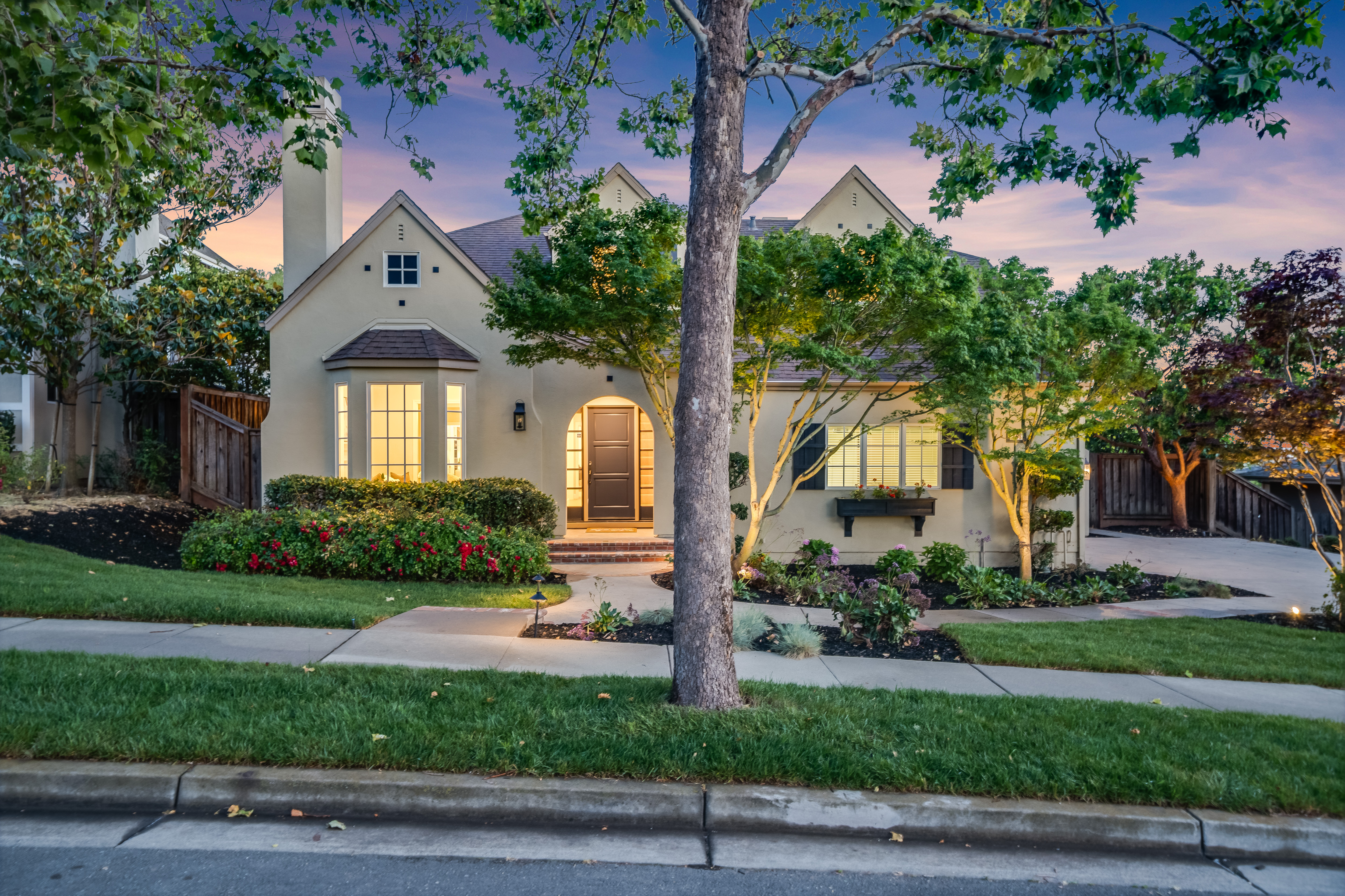 263 Mission Tierra Place 