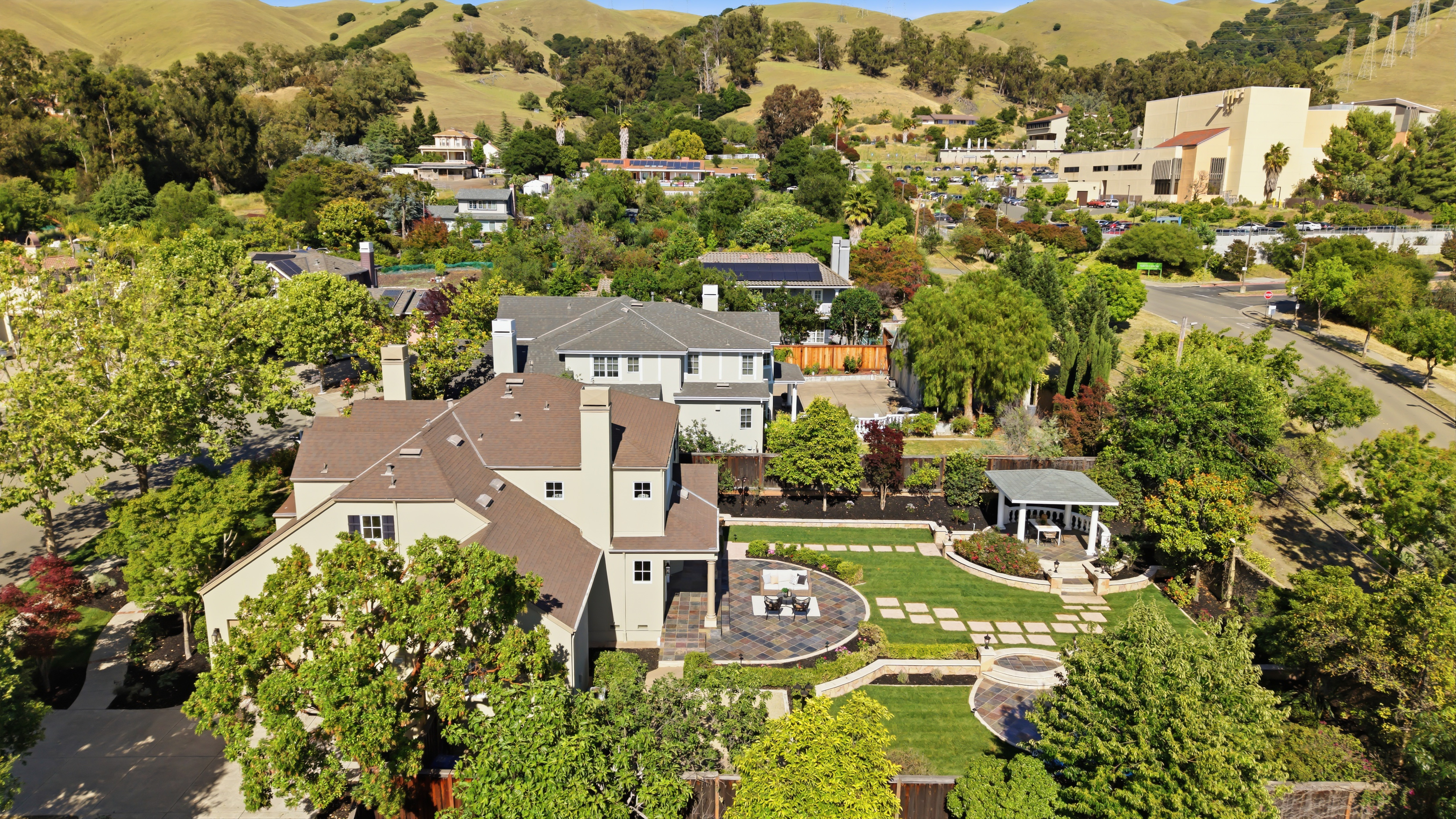 263 Mission Tierra Place 