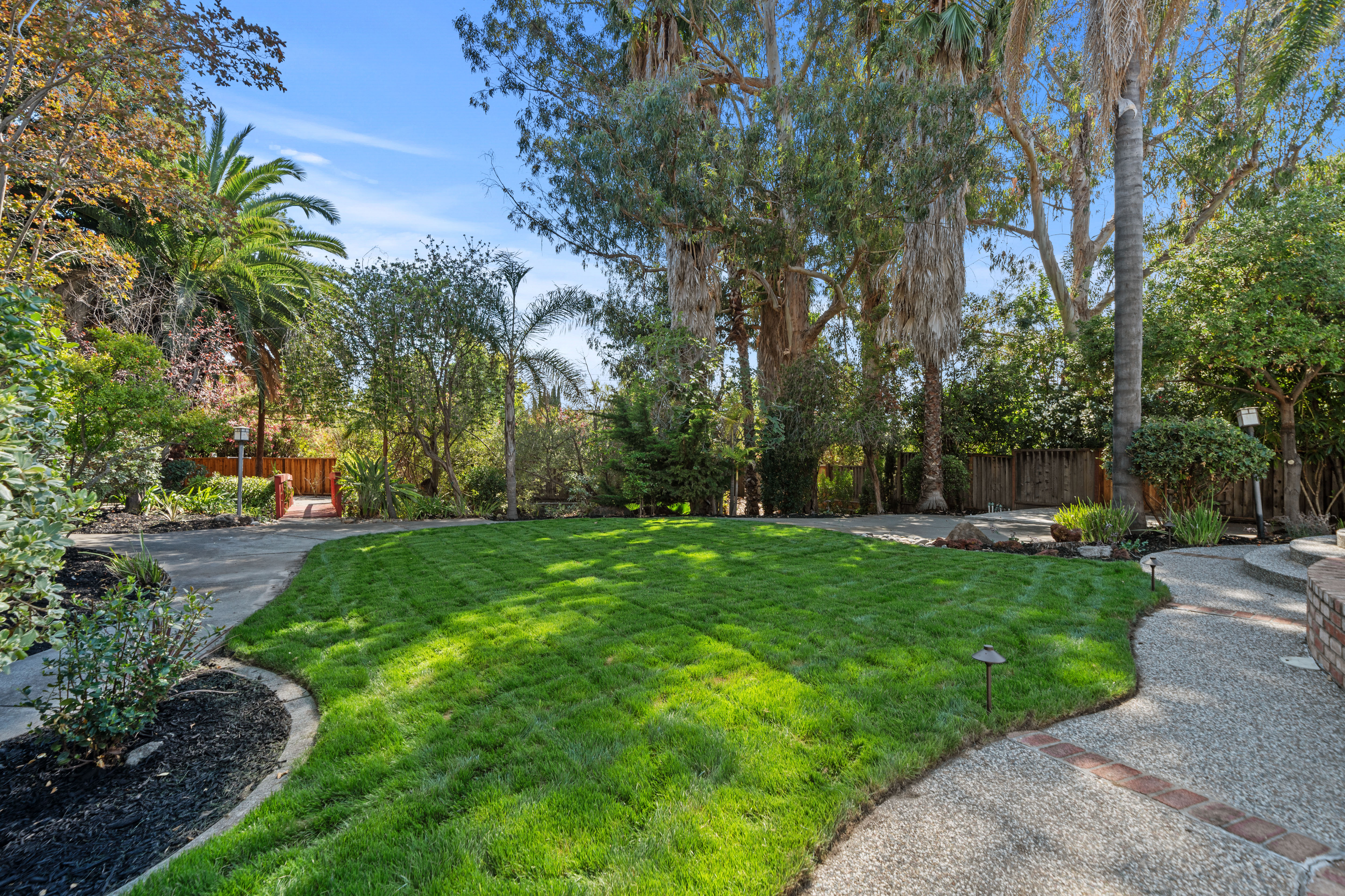 1288 Tolteca Court 