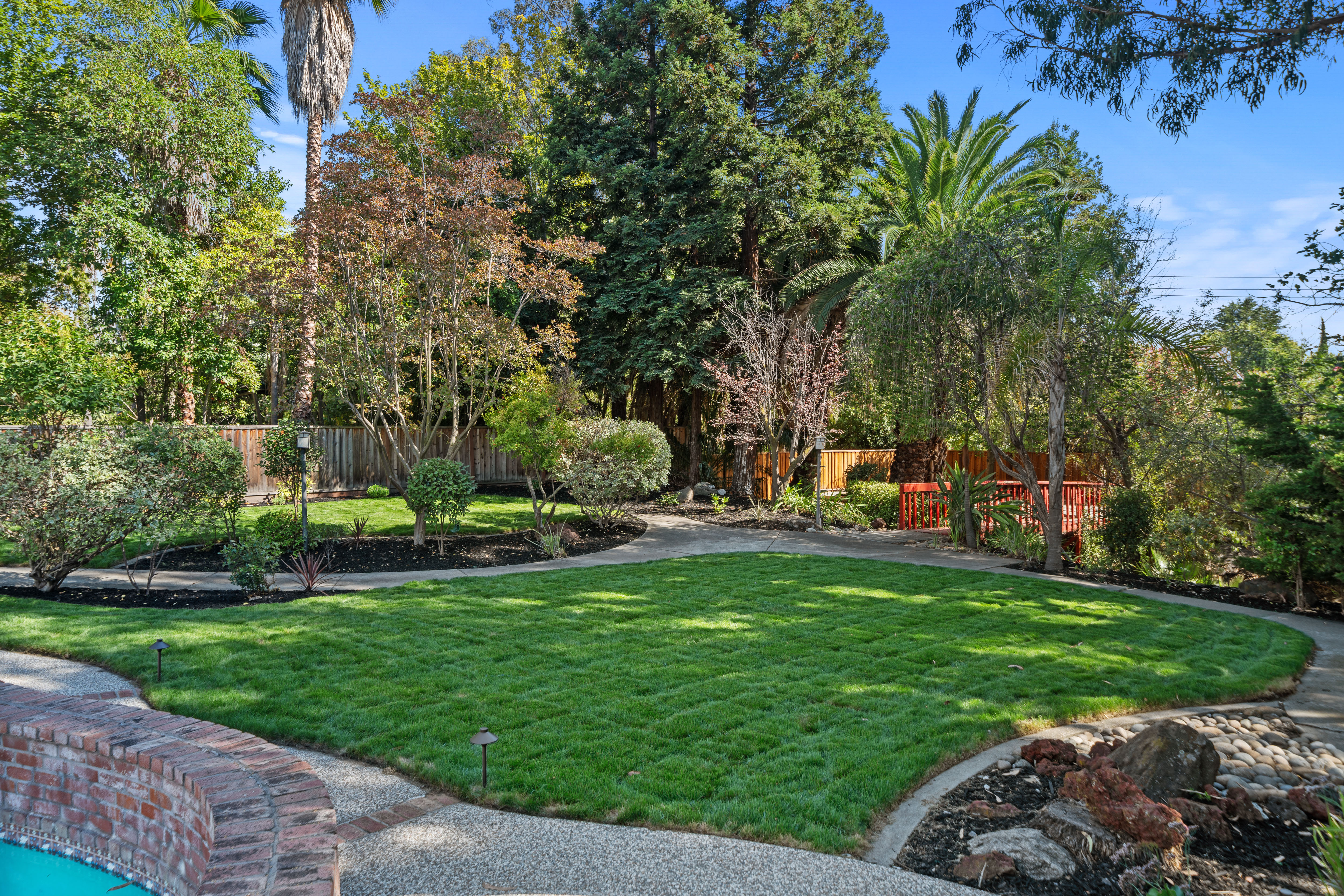 1288 Tolteca Court 