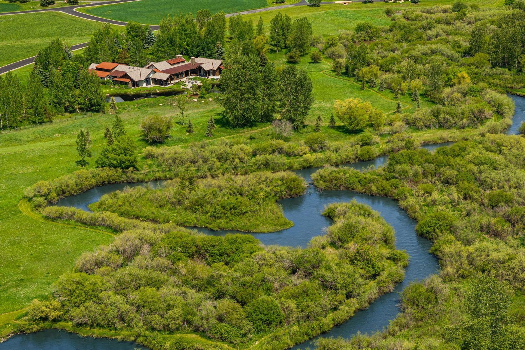 100 Farm View Lane