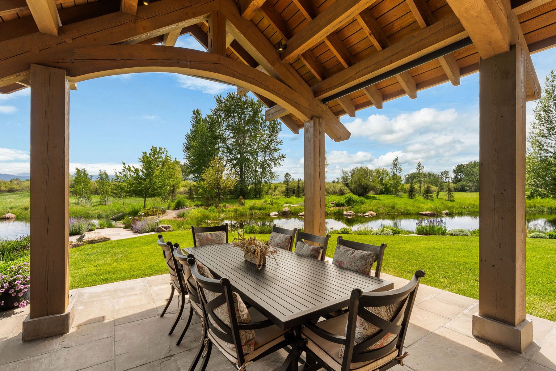 100 Farm View Lane