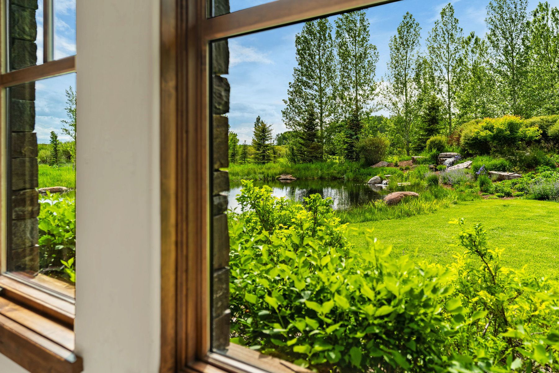 100 Farm View Lane
