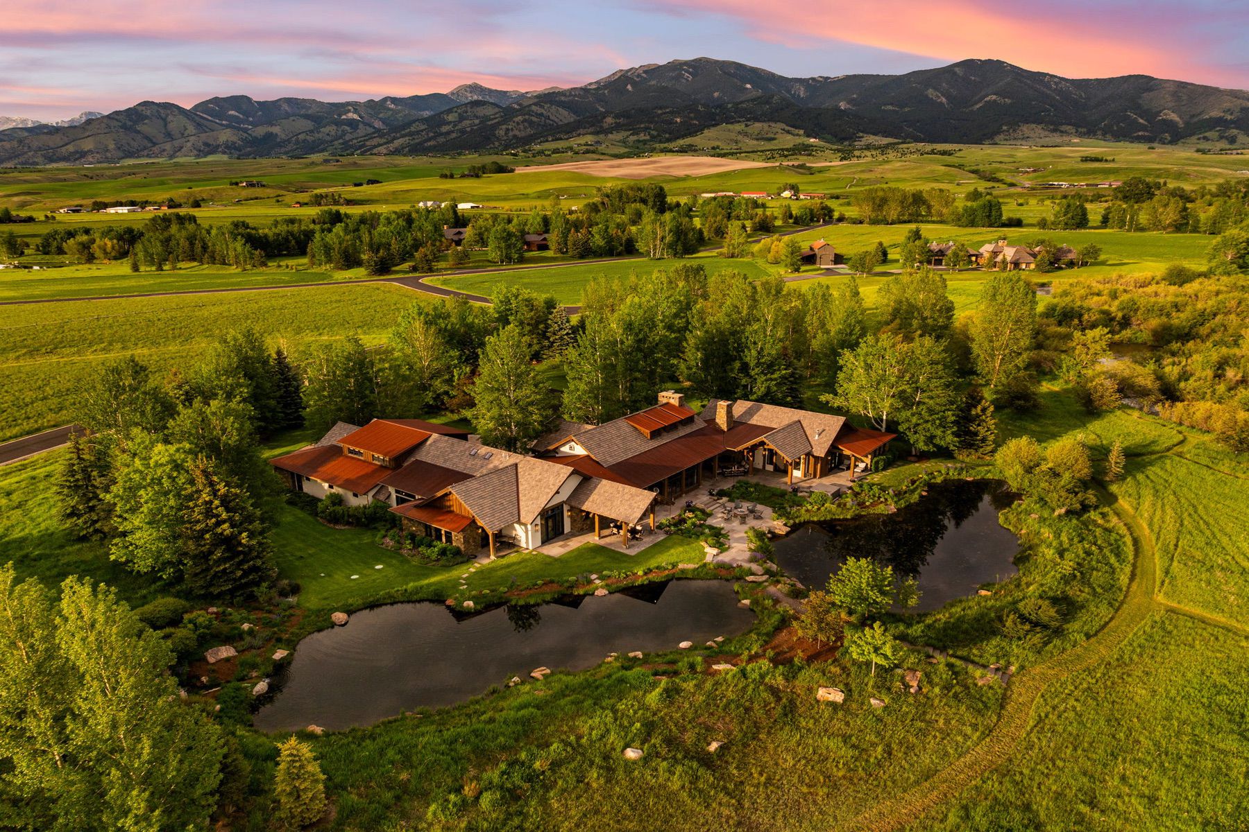 100 Farm View Lane