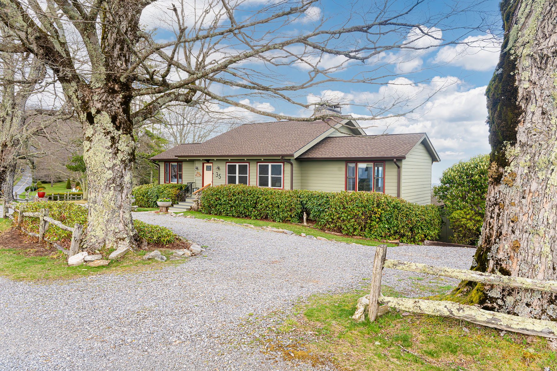35 Eagle Ridge Drive