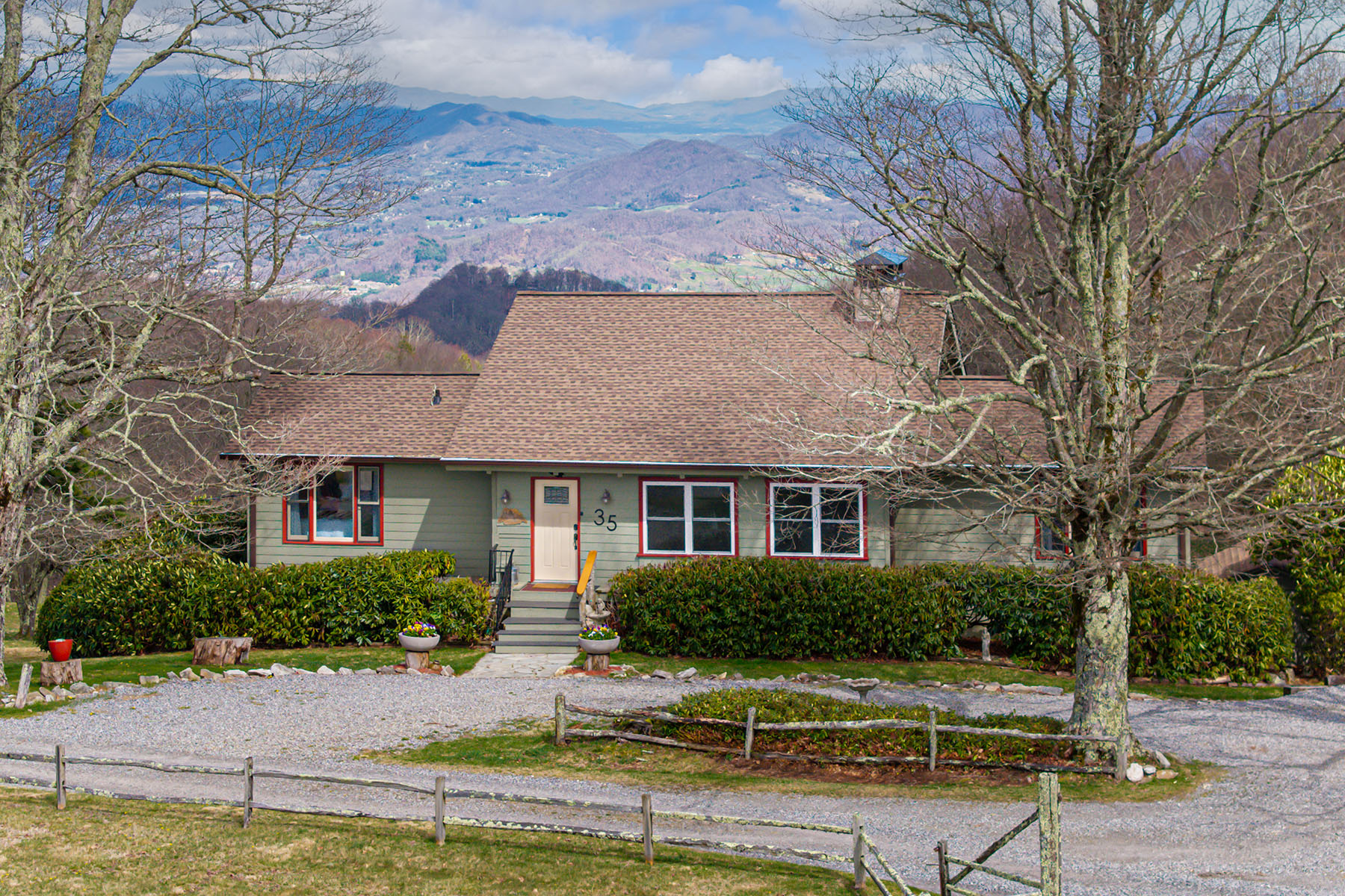 35 Eagle Ridge Drive