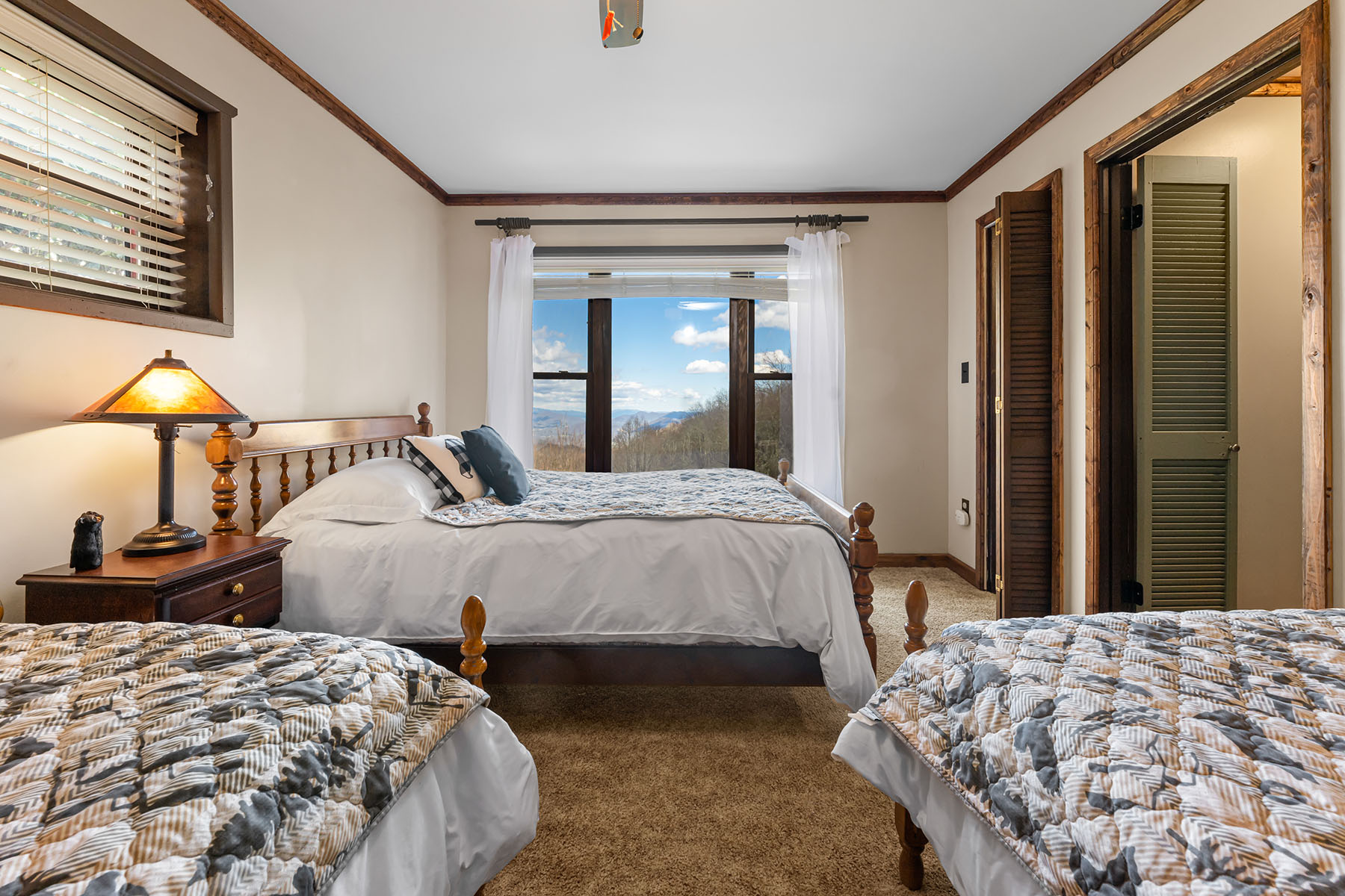 35 Eagle Ridge Drive