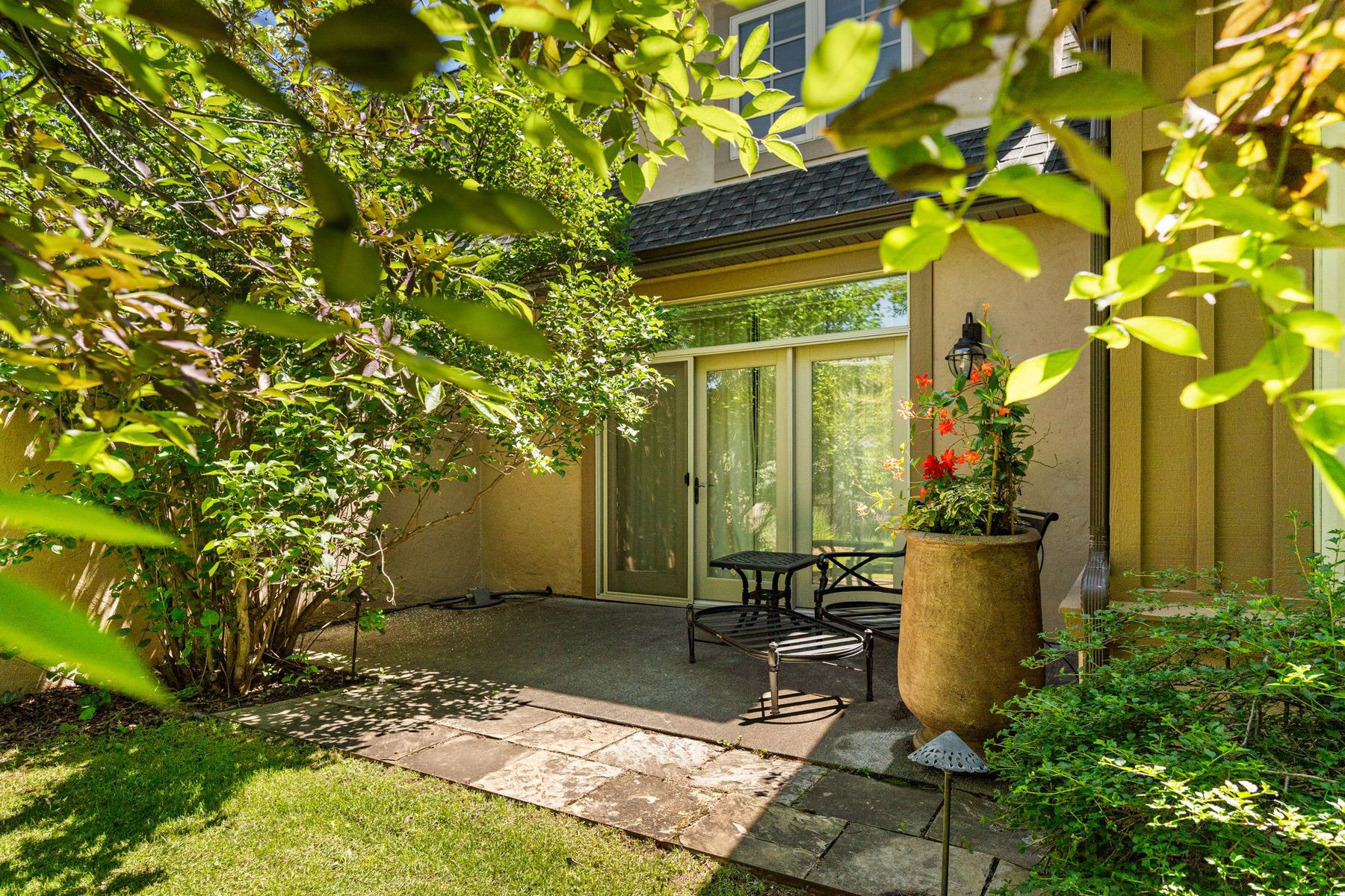 11 Kean Drive