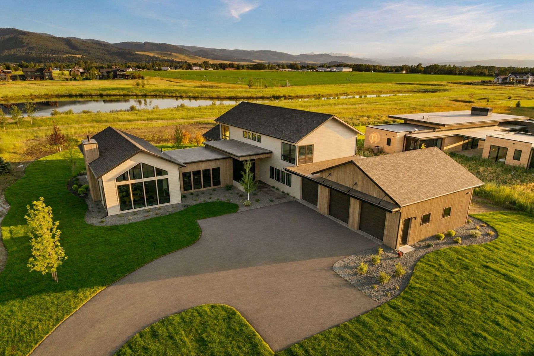 336 Clancy Way