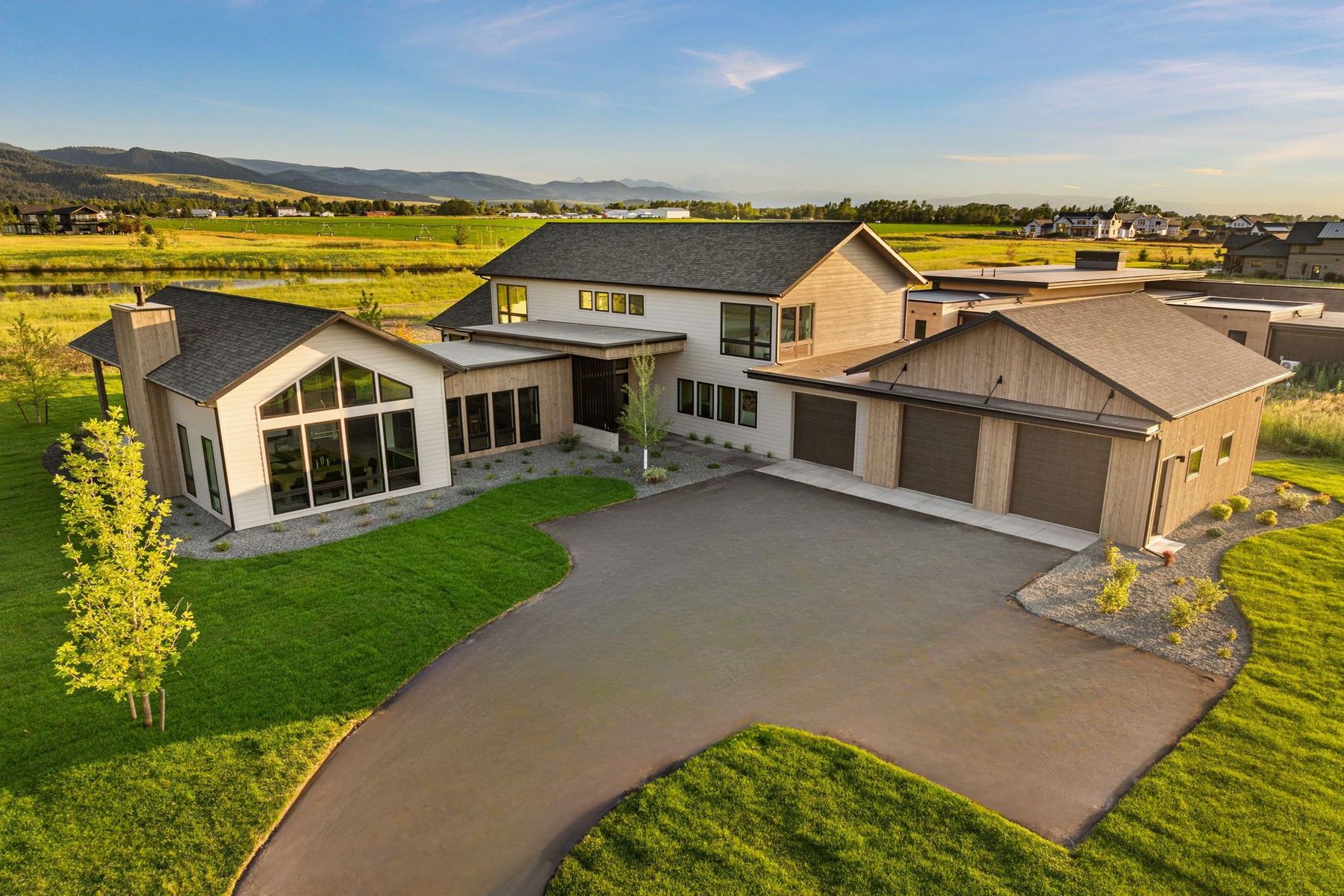 336 Clancy Way