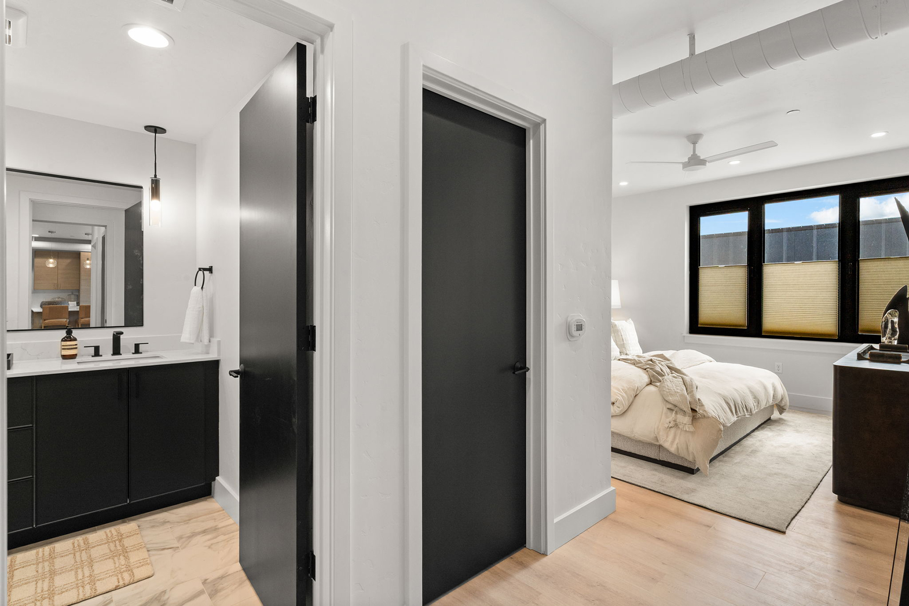 211 Town Center Avenue , 2F