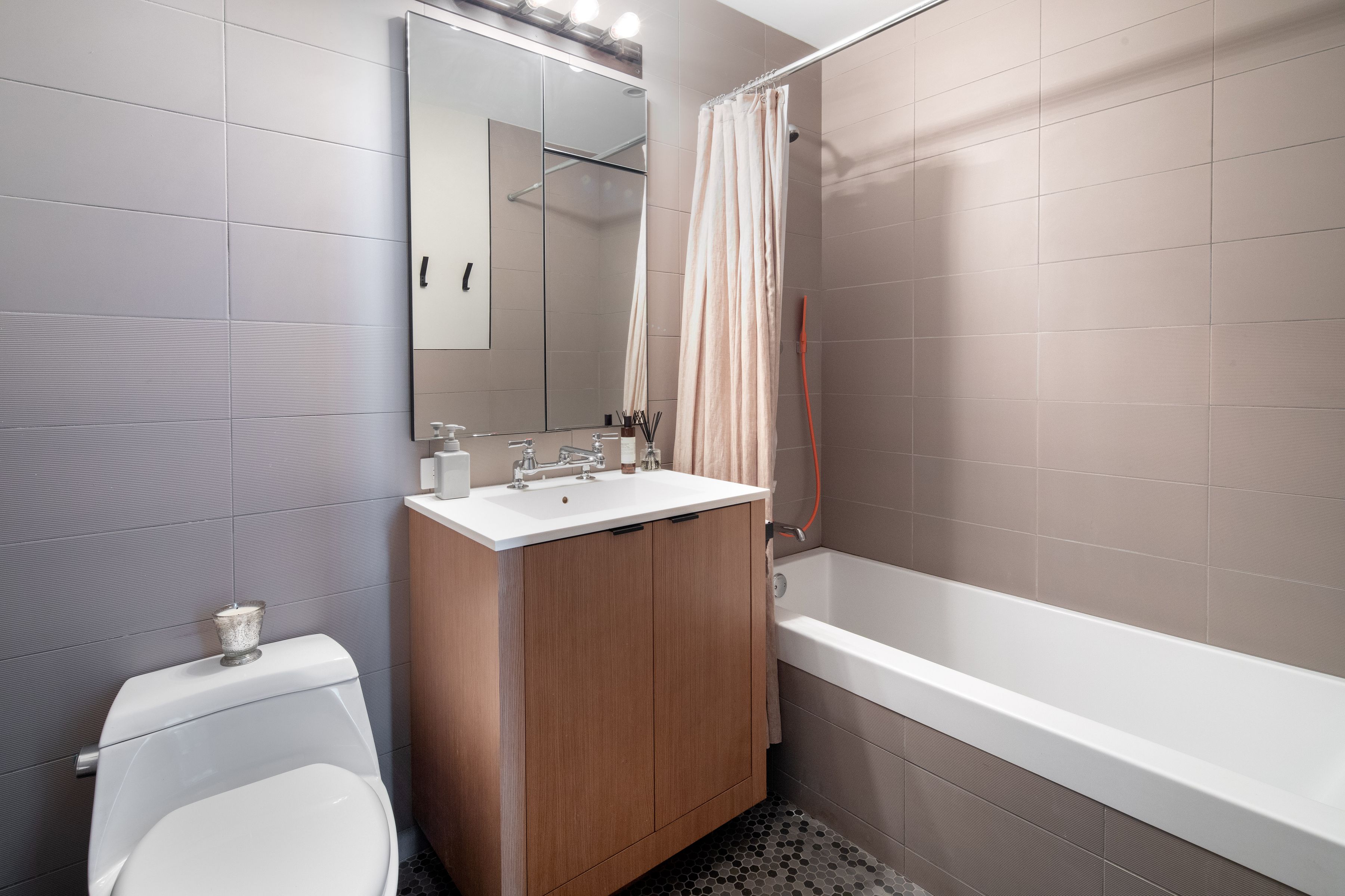 540 West 28th Street 5B