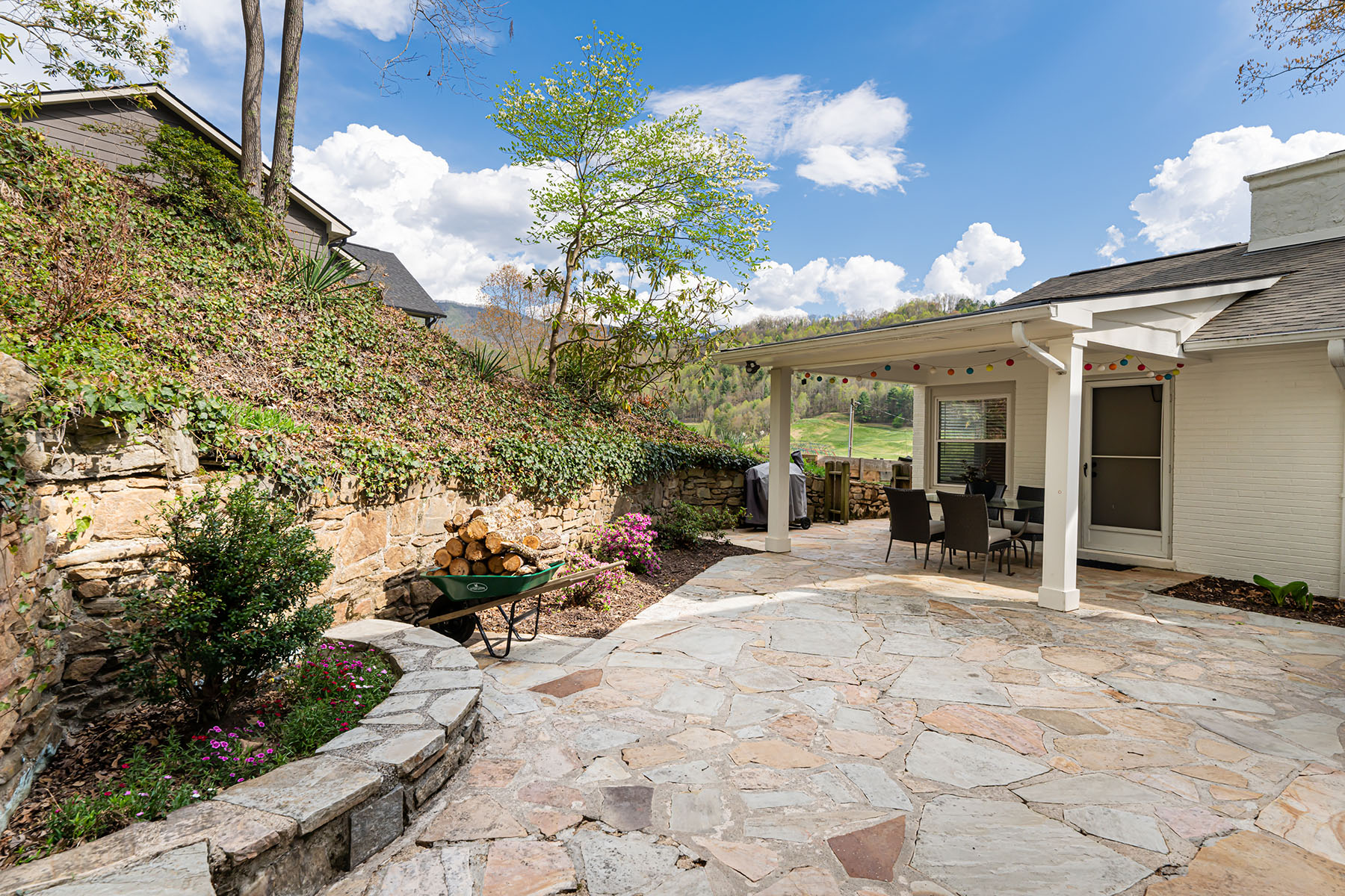 153 Greenview Drive