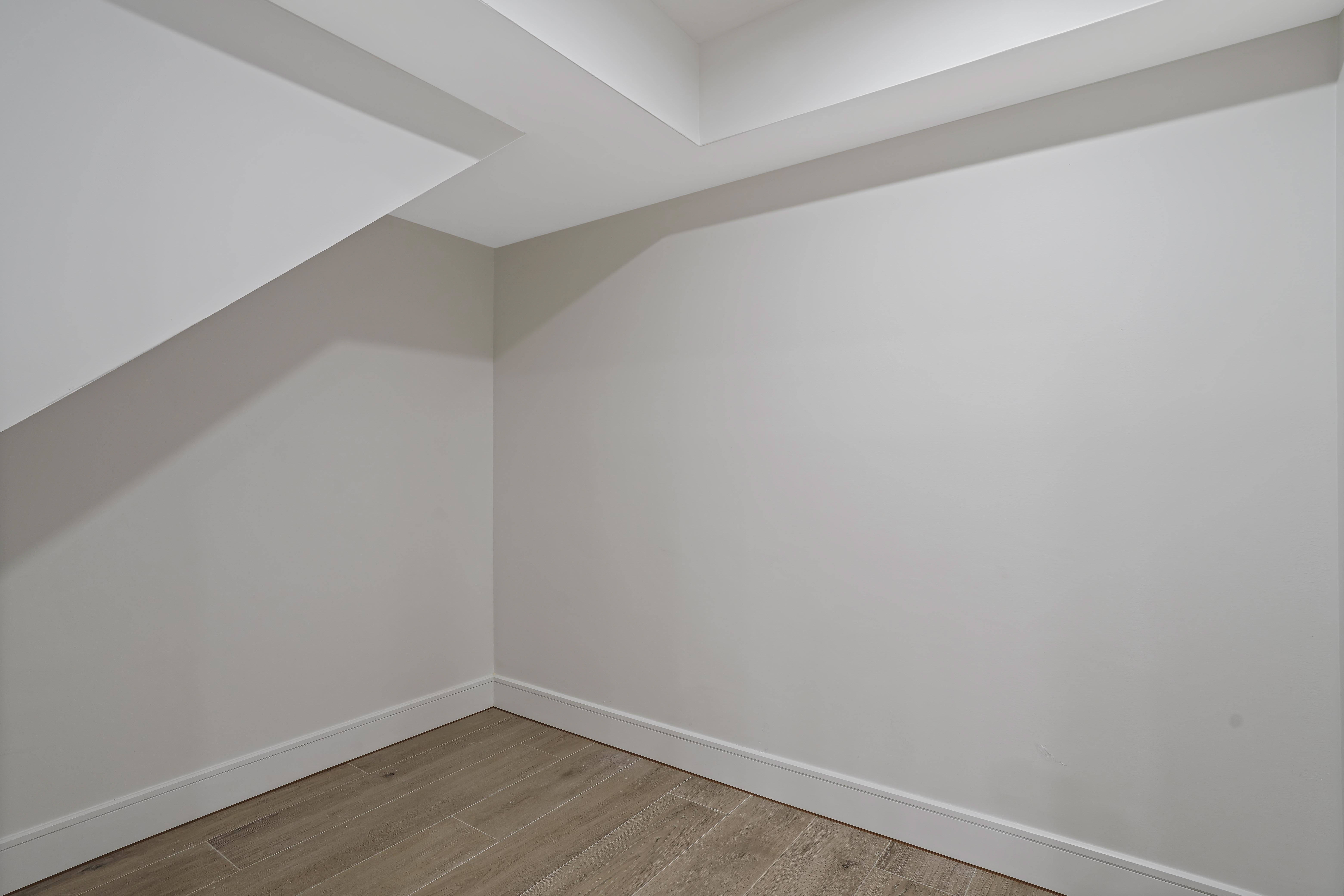 21-31 Shore Blvd. 1b