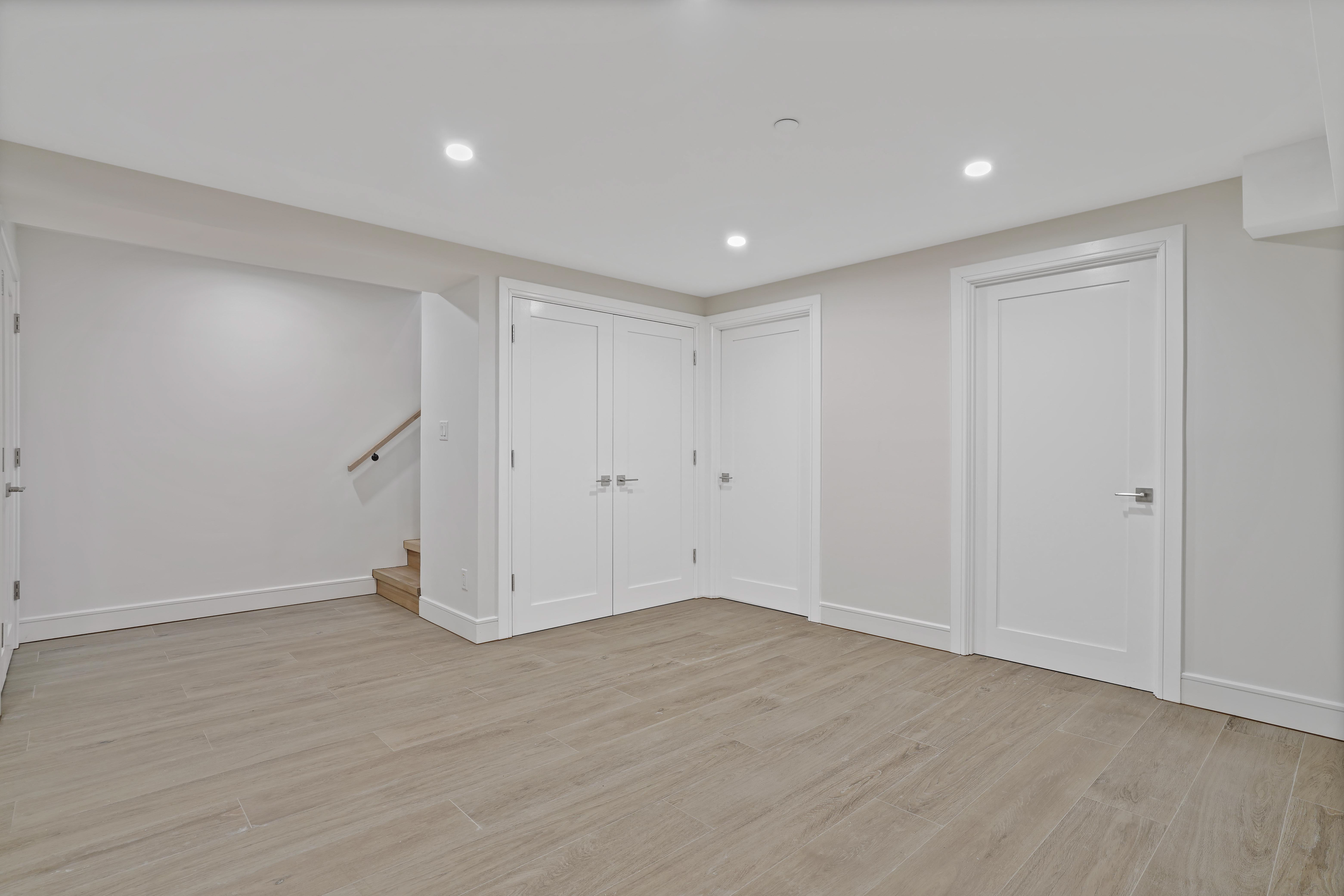 21-31 Shore Blvd. 1b
