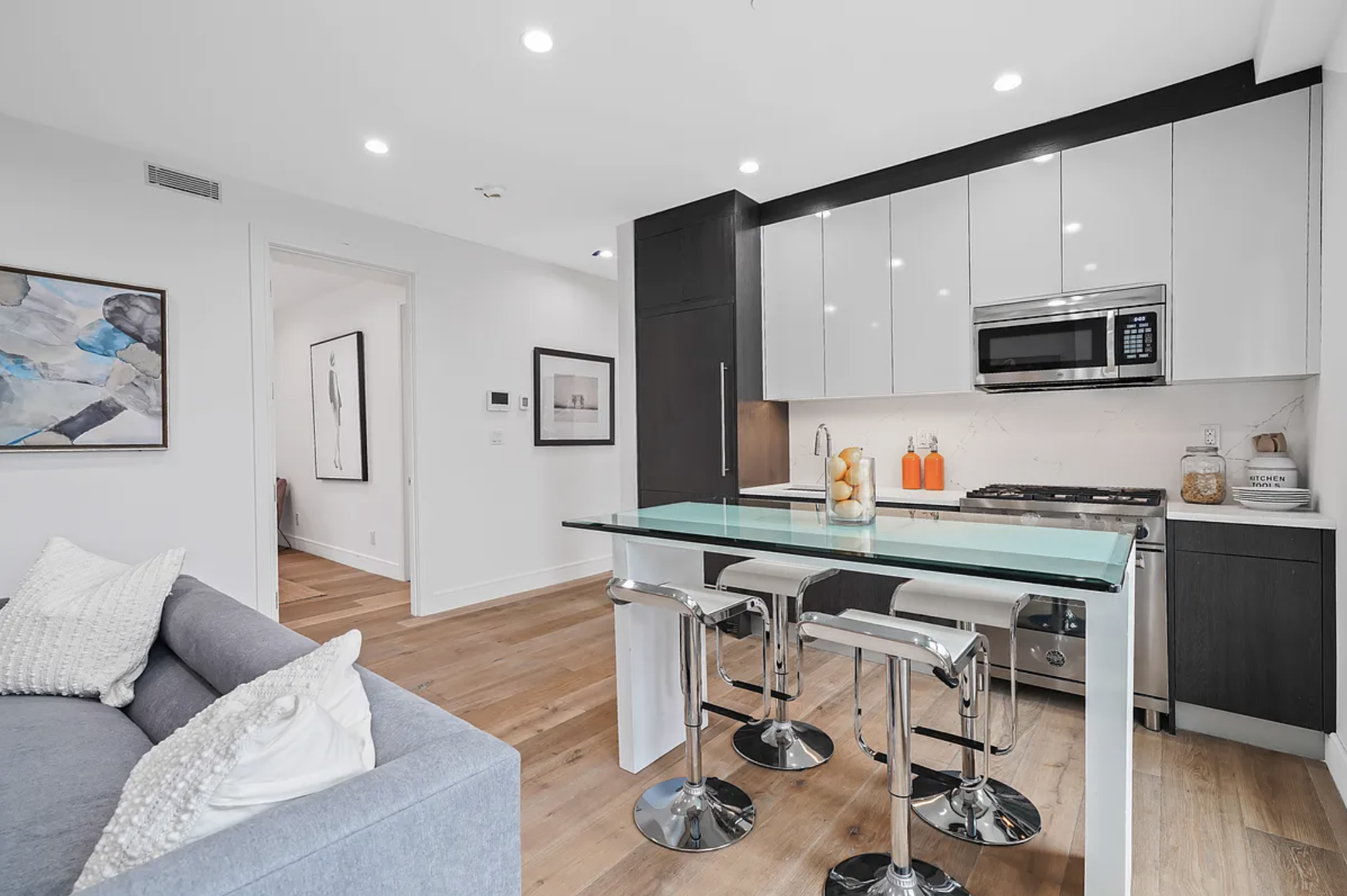 40 Huntington St. 1e