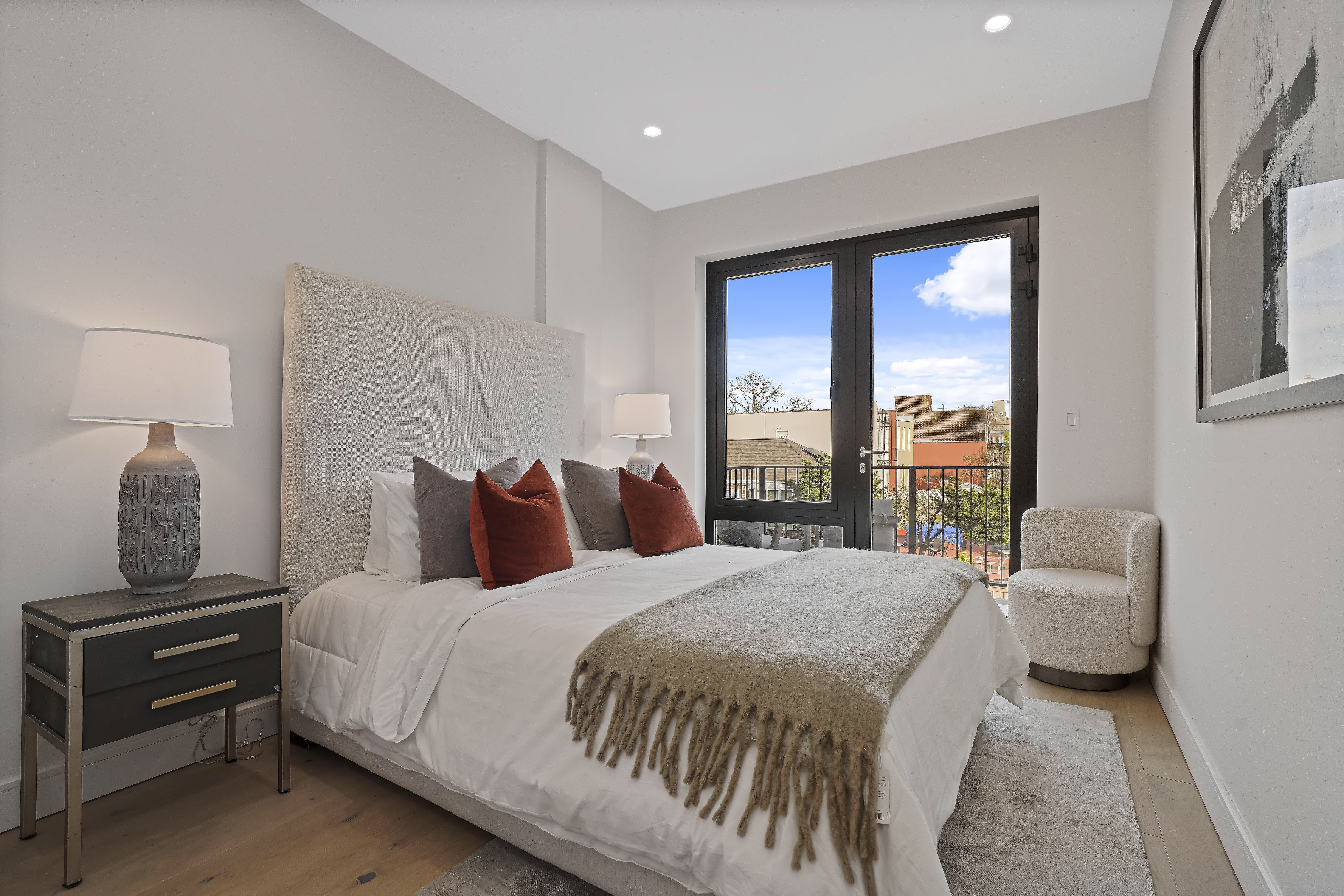 21-31 Shore Blvd. 3c