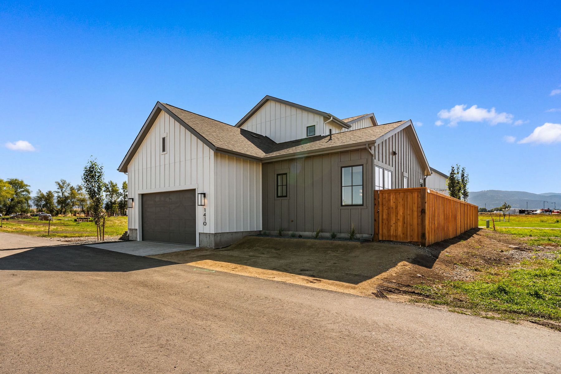 1410 Arbor Way