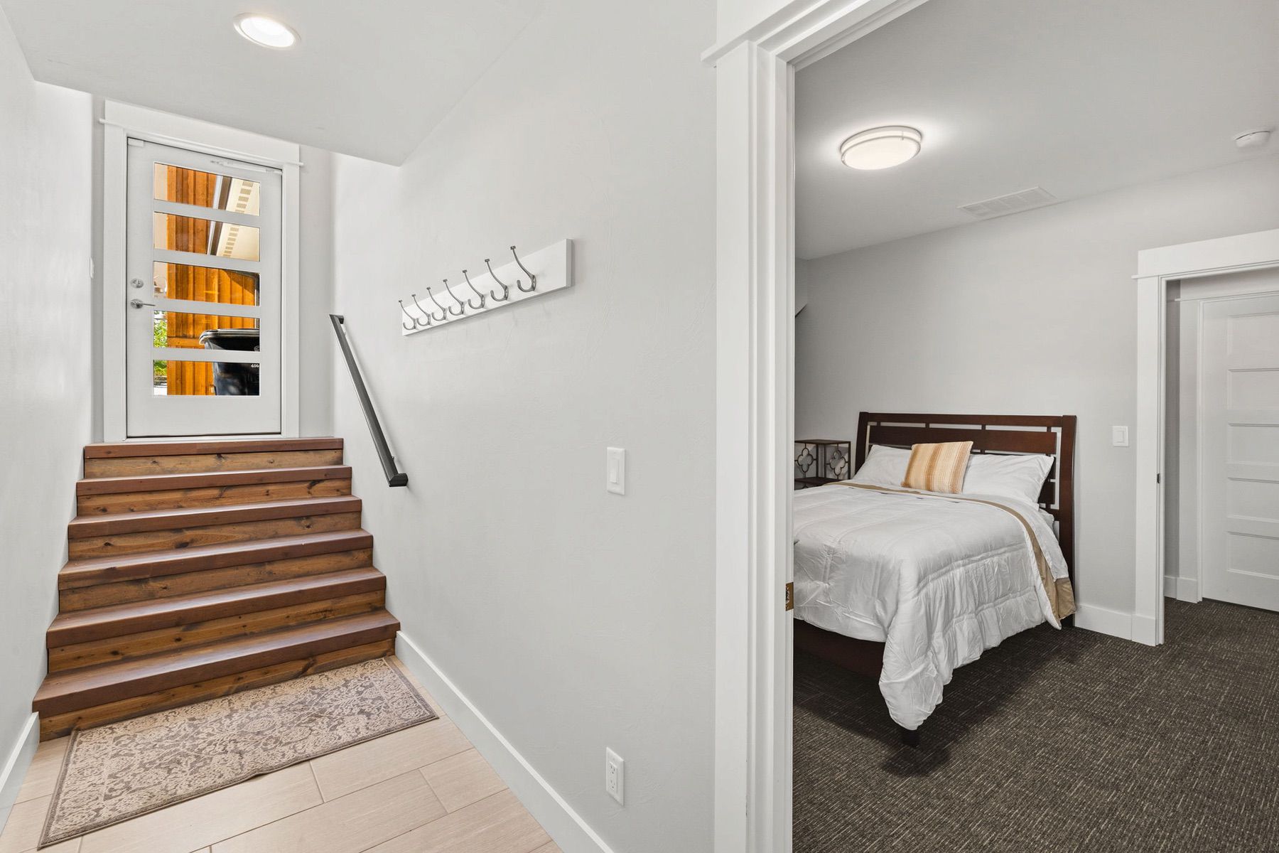 1255 Candlelight Drive