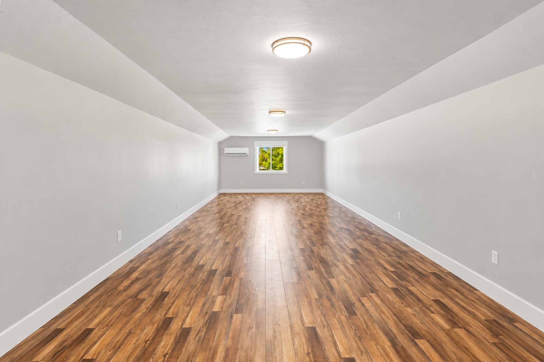 1255 Candlelight Drive