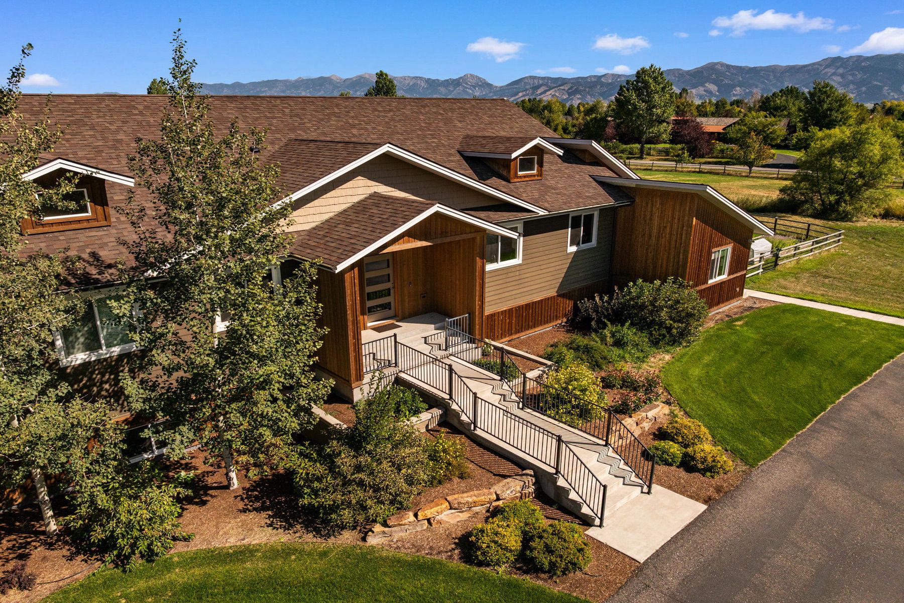 1255 Candlelight Drive