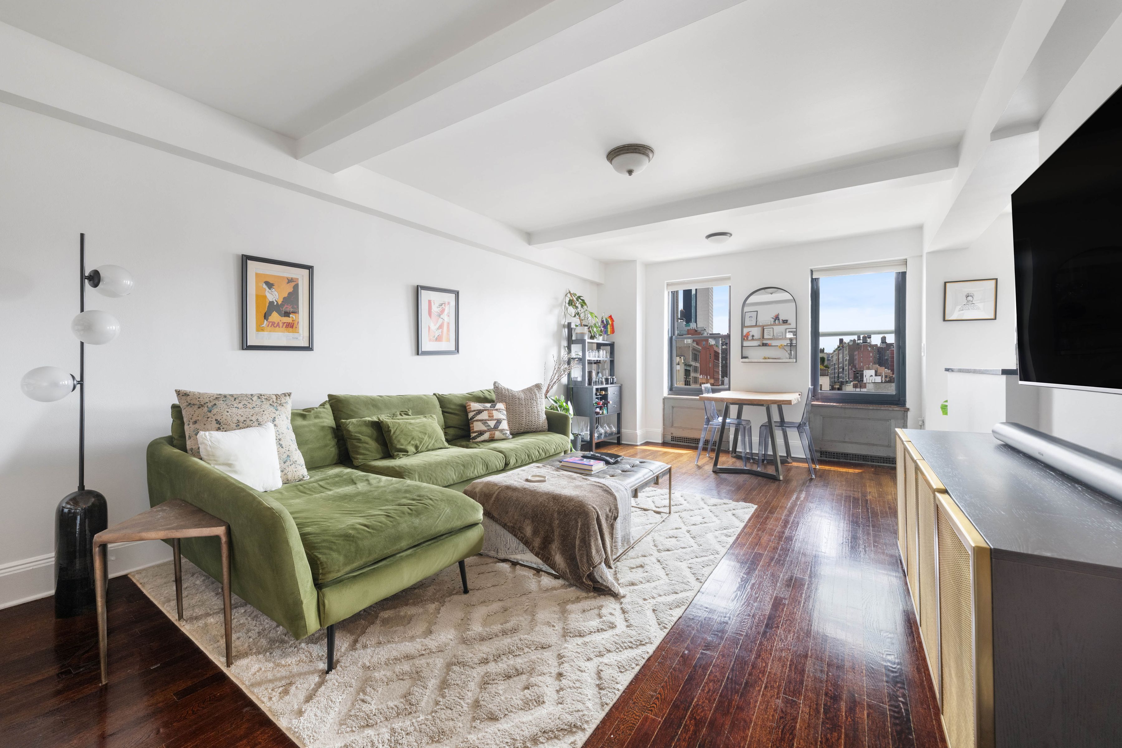 300 West 23rd Street 8G