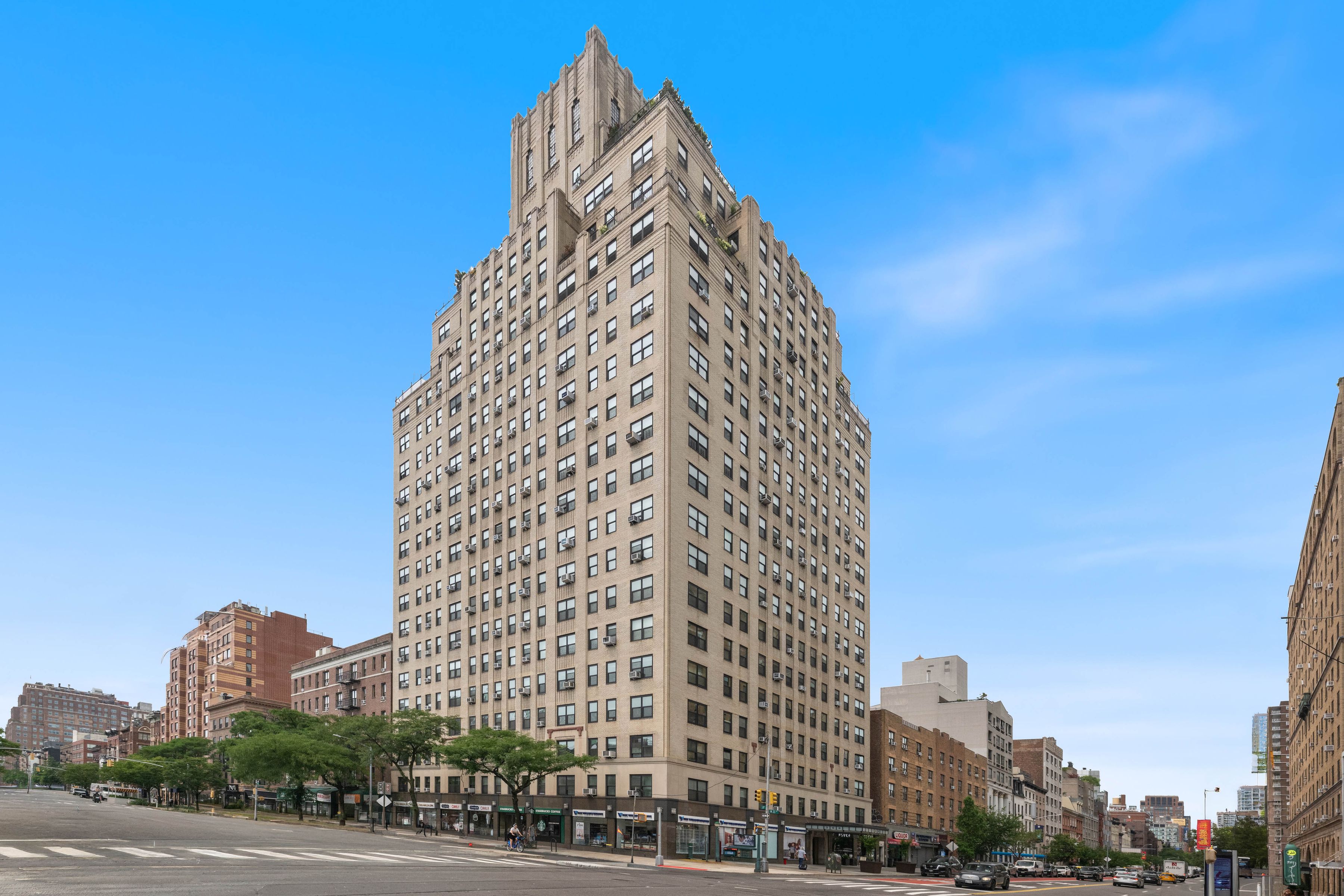 300 West 23rd Street 8G