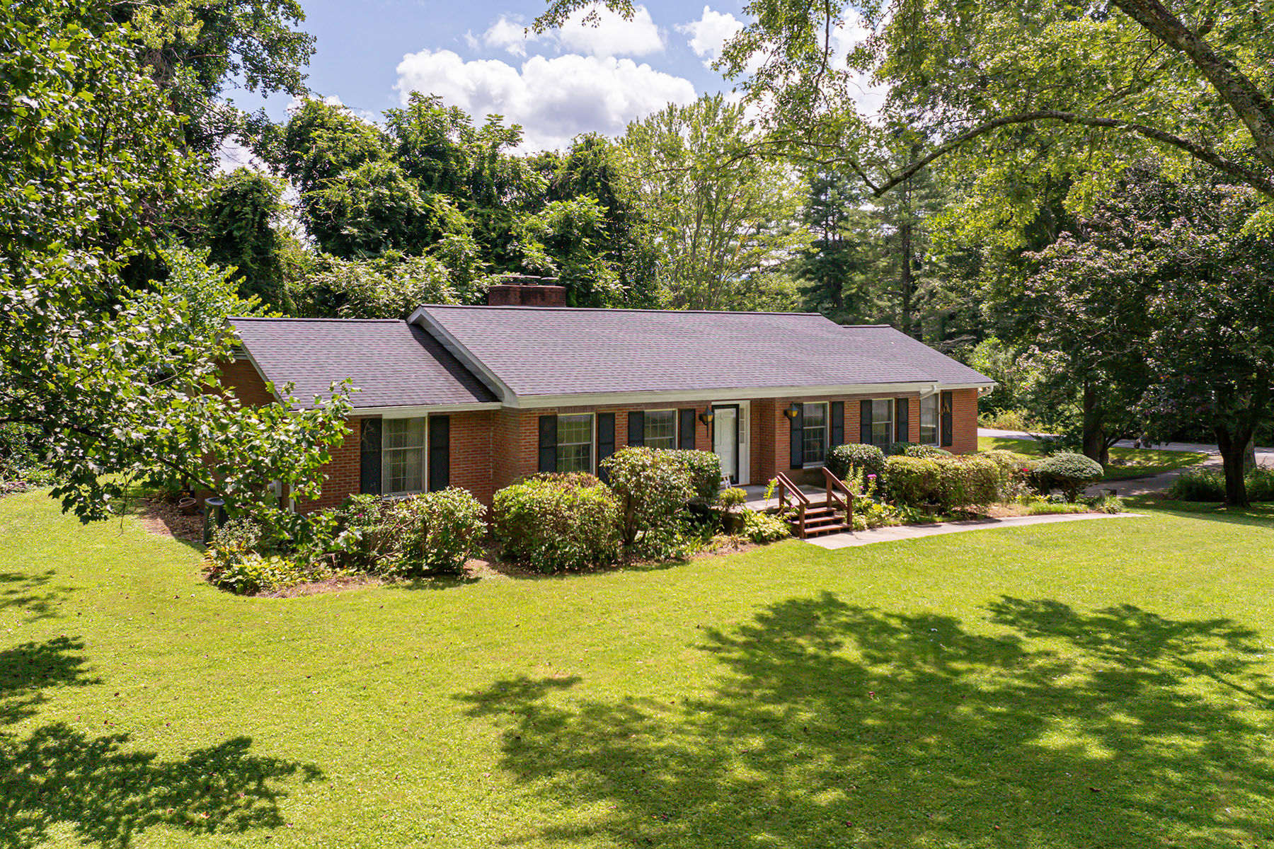 106 Yardley Court