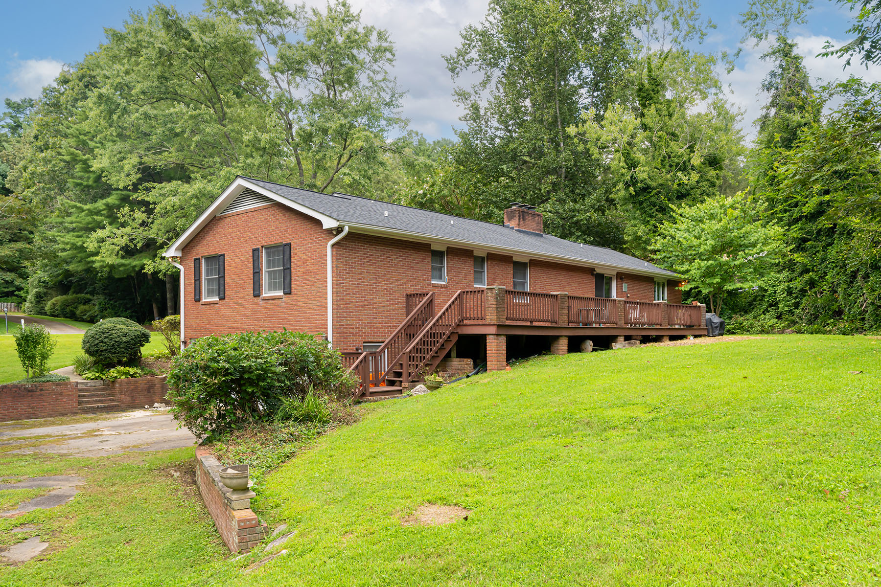 106 Yardley Court