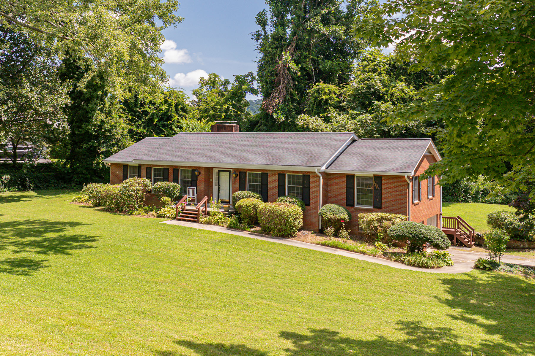 106 Yardley Court