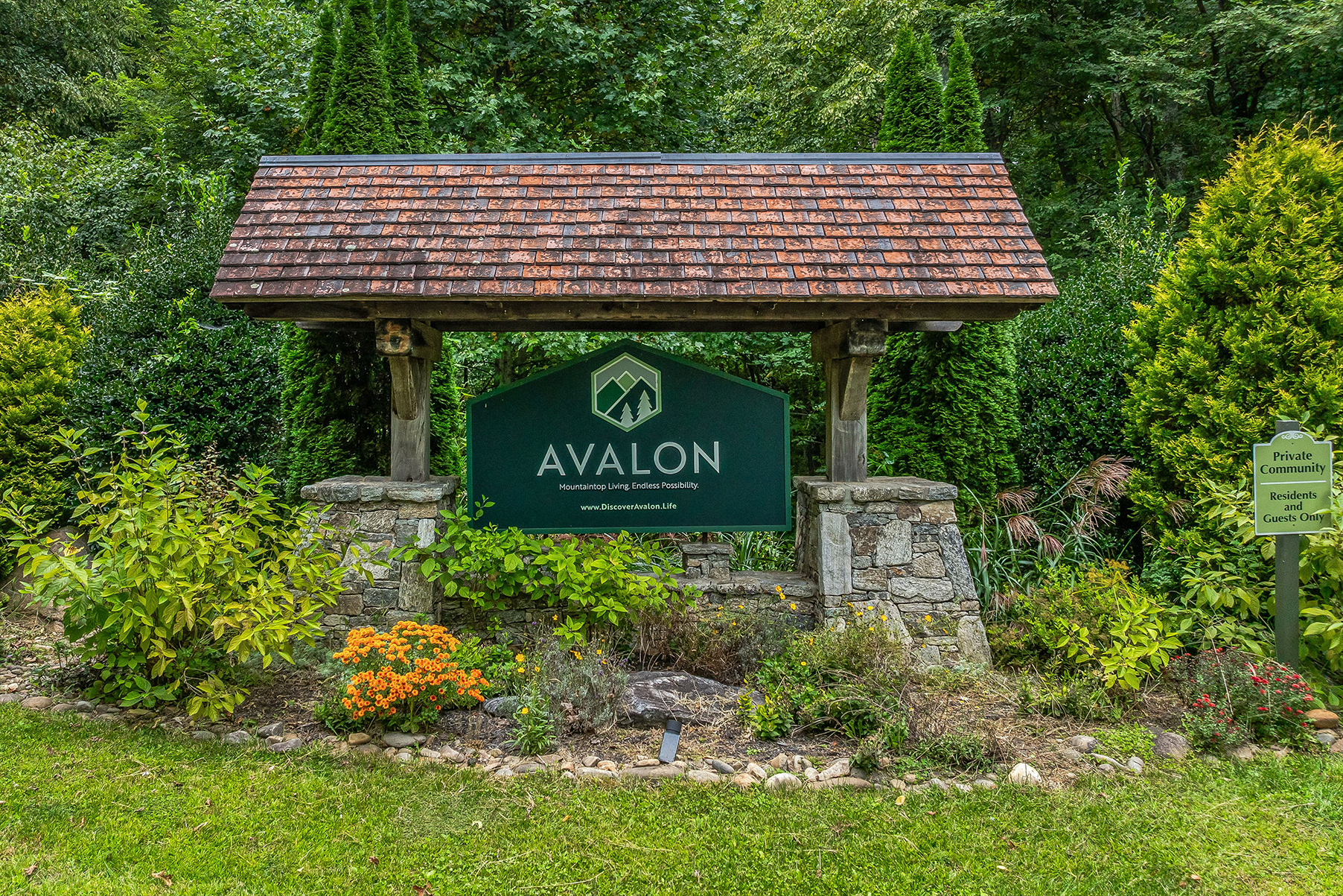 Lot #12 Signature Row Boulevard