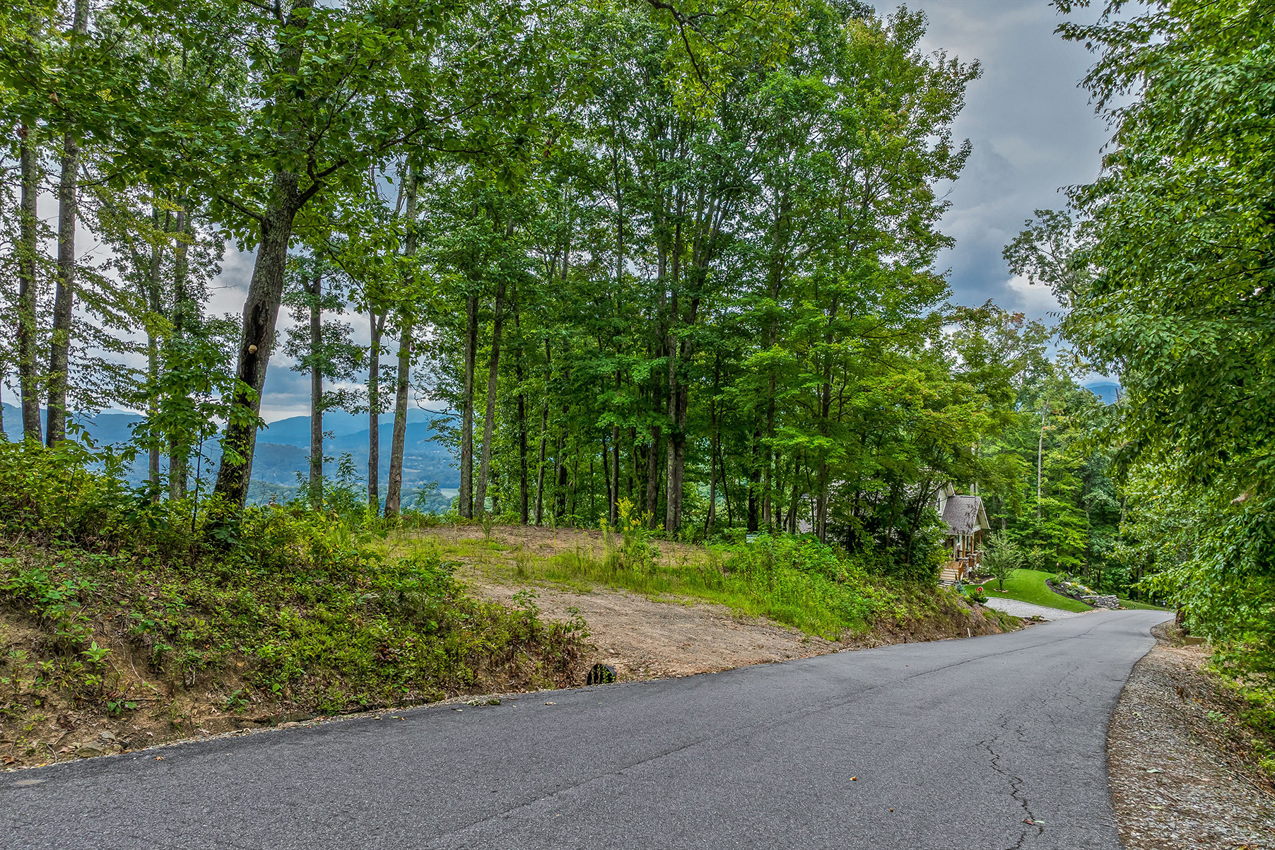 Lot #12 Signature Row Boulevard