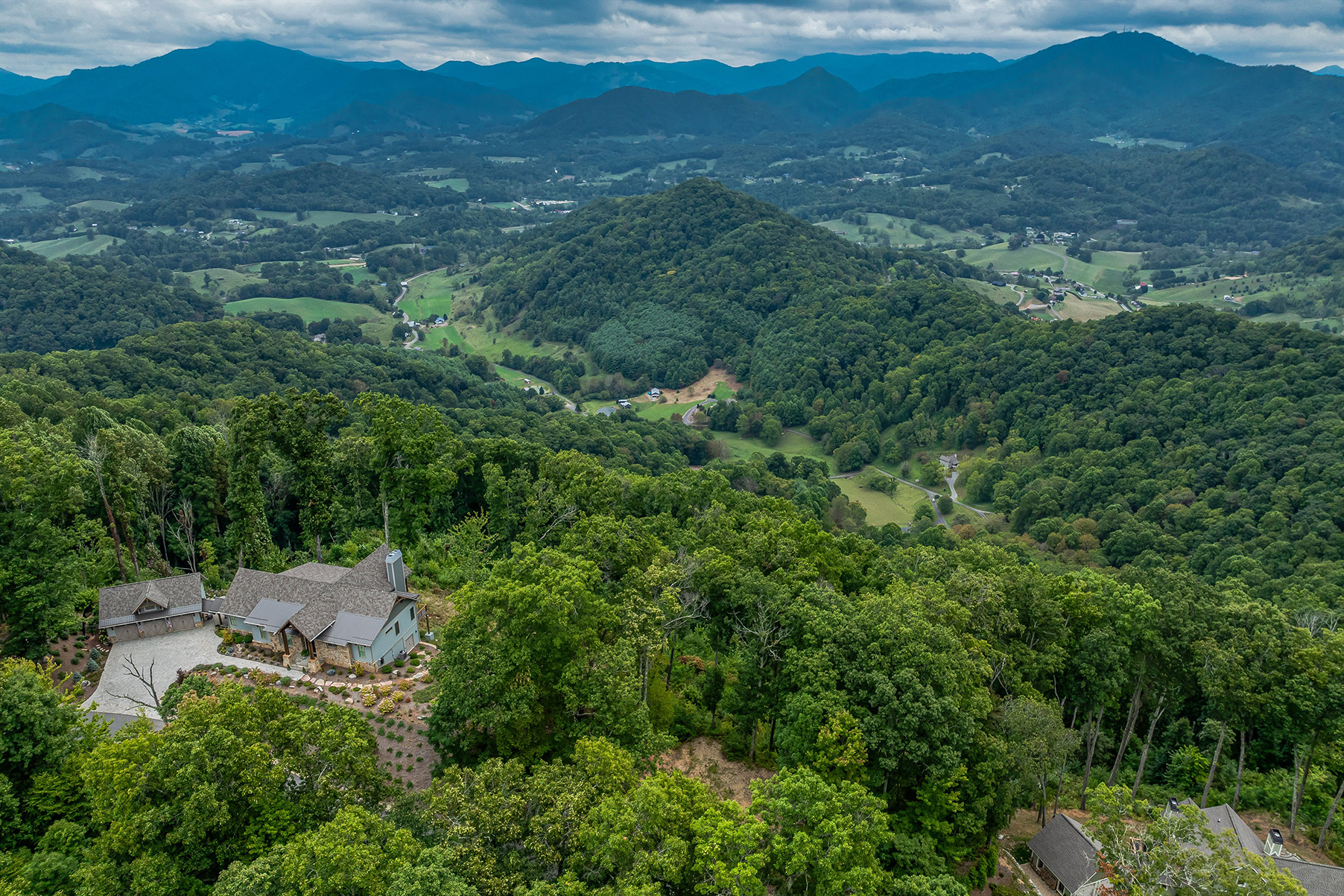 Lot #12 Signature Row Boulevard