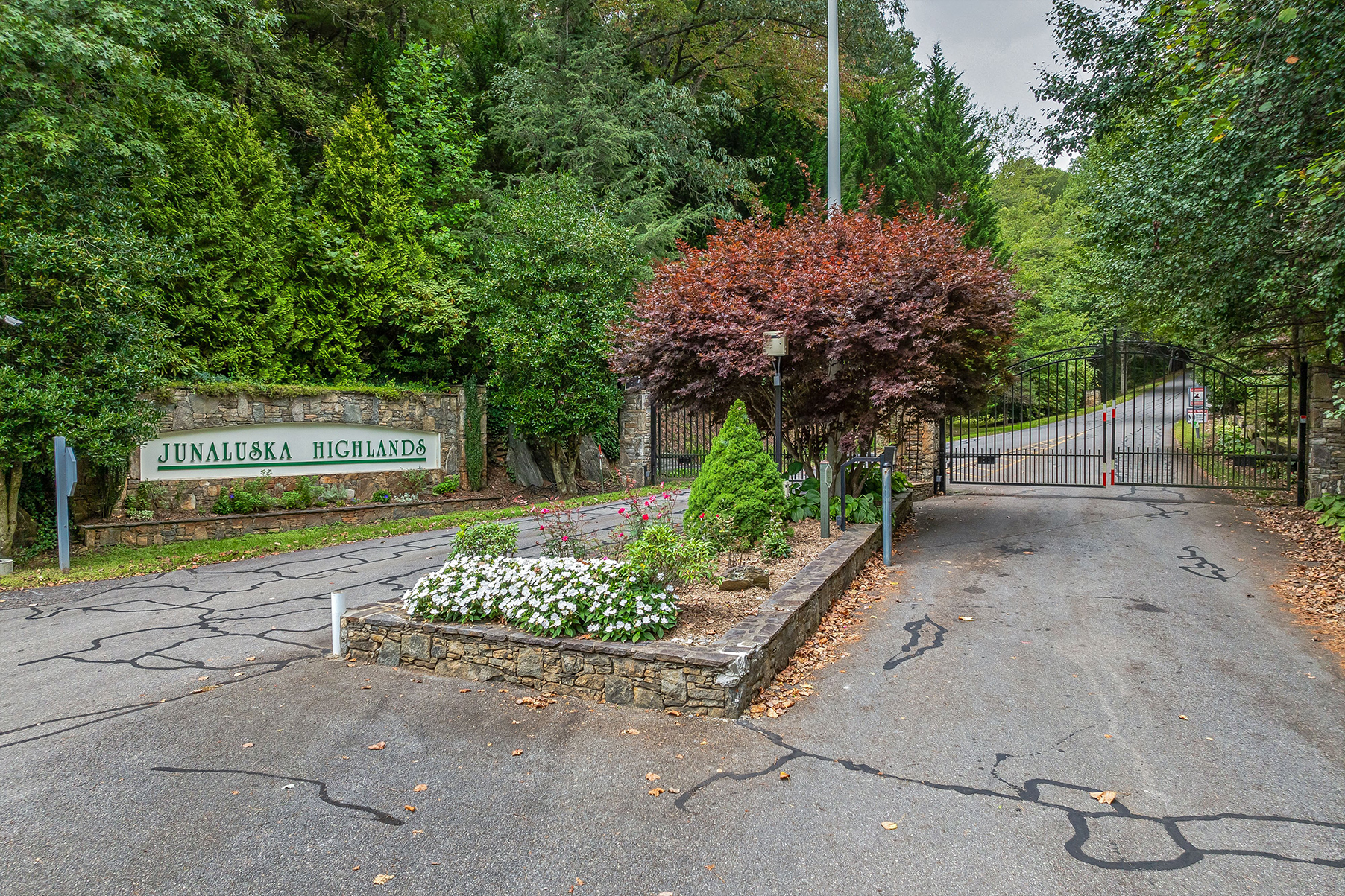 Lot #12 Signature Row Boulevard