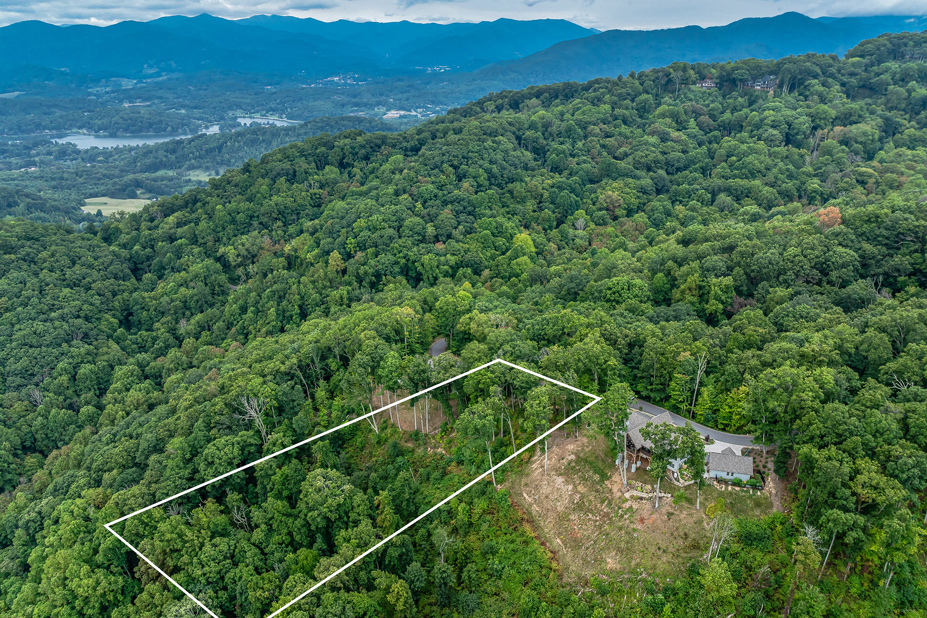 Lot #12 Signature Row Boulevard