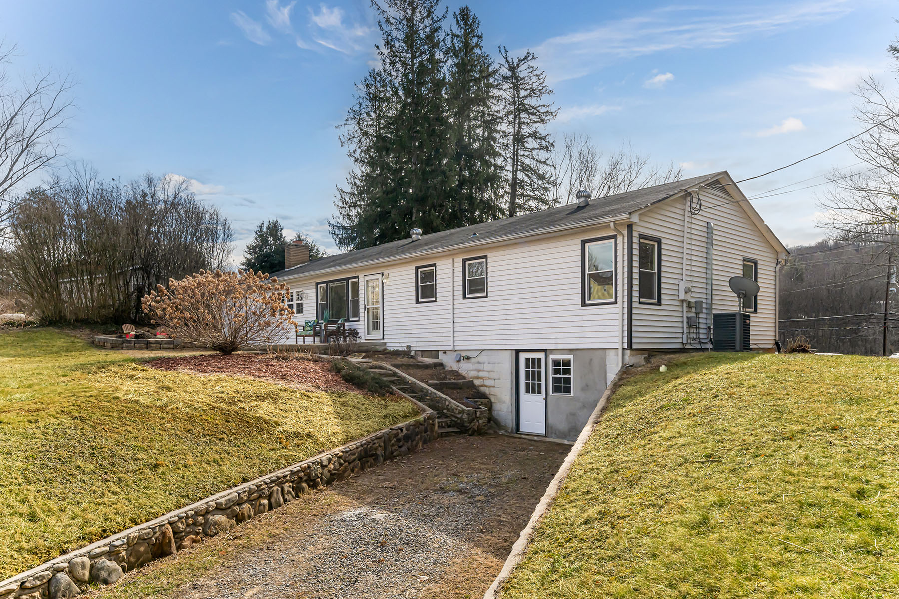 6373 Old Clyde Road