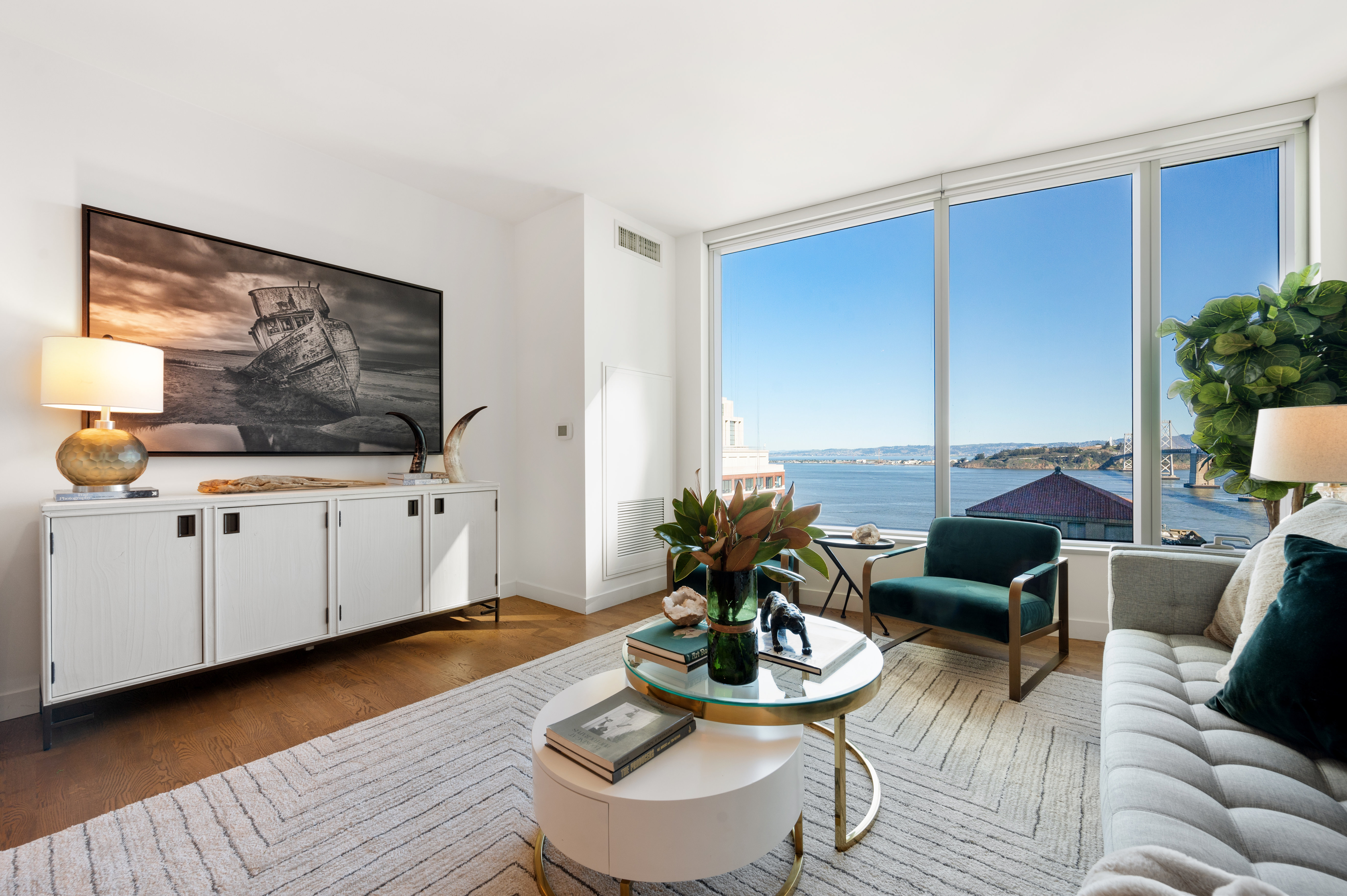301 Main St #26C