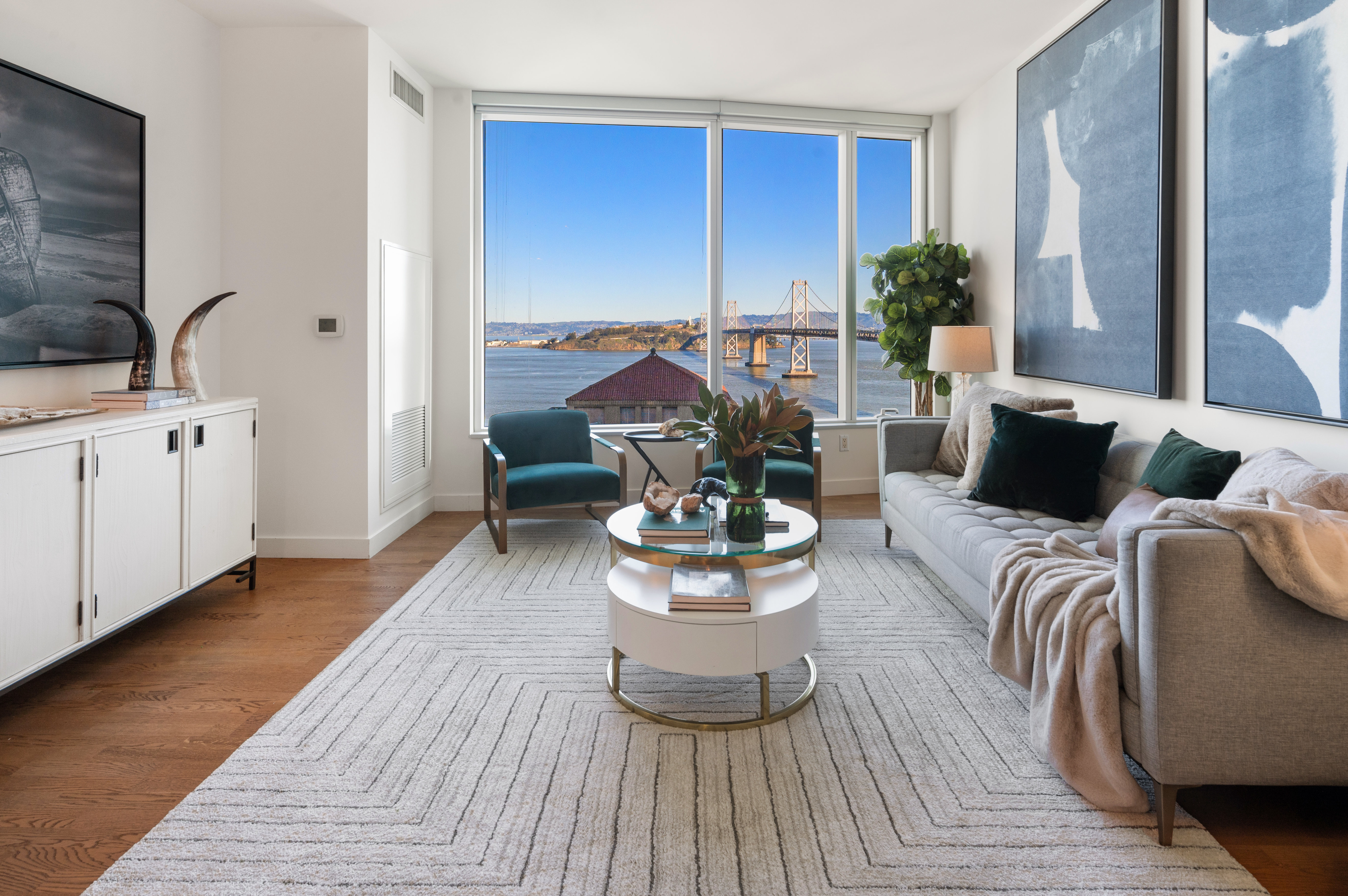 301 Main St #26C